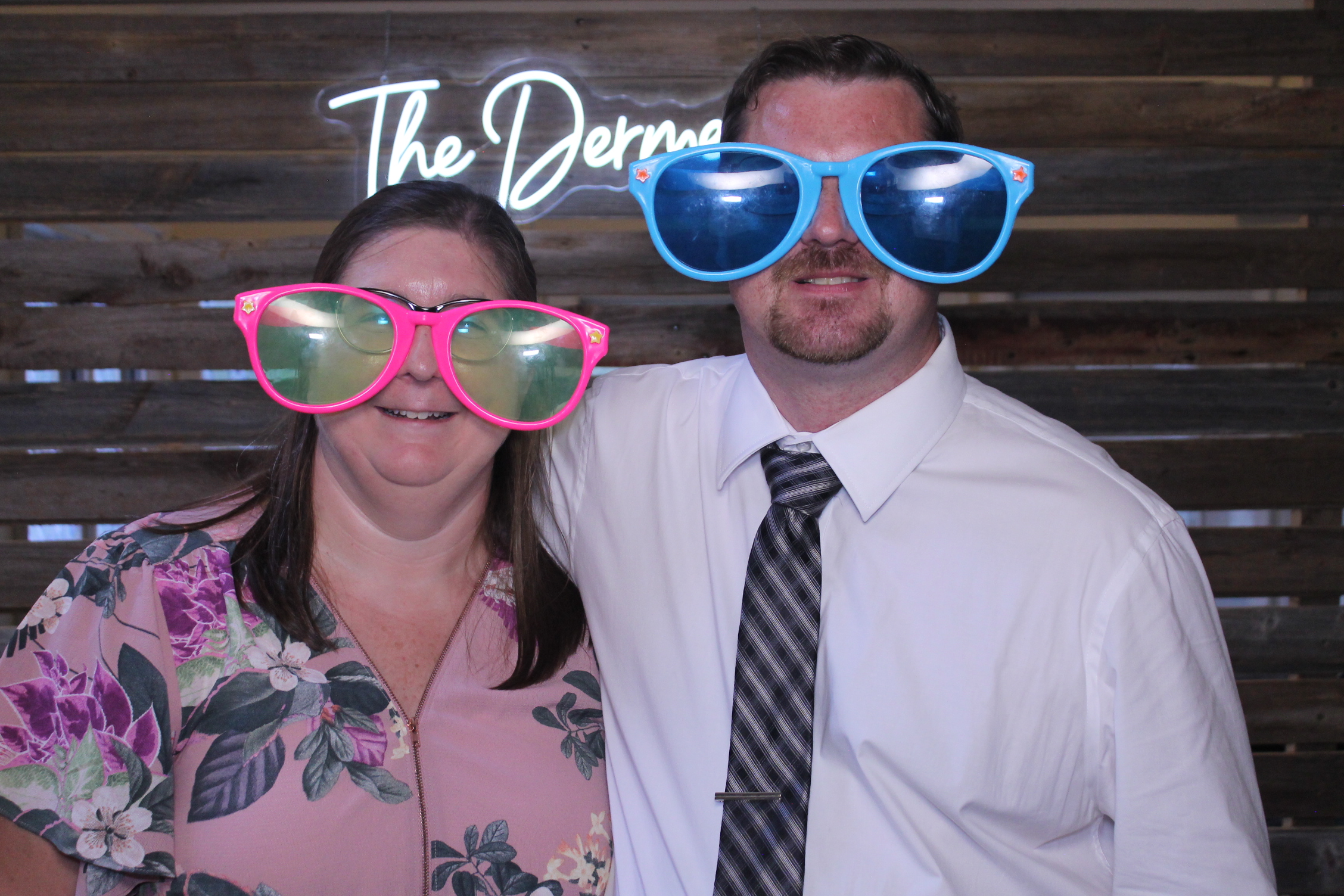 The Dermers | View more photos from the event at gallery.photoboothcincy.com/u/PhotoBoothCincy/The-Dermers