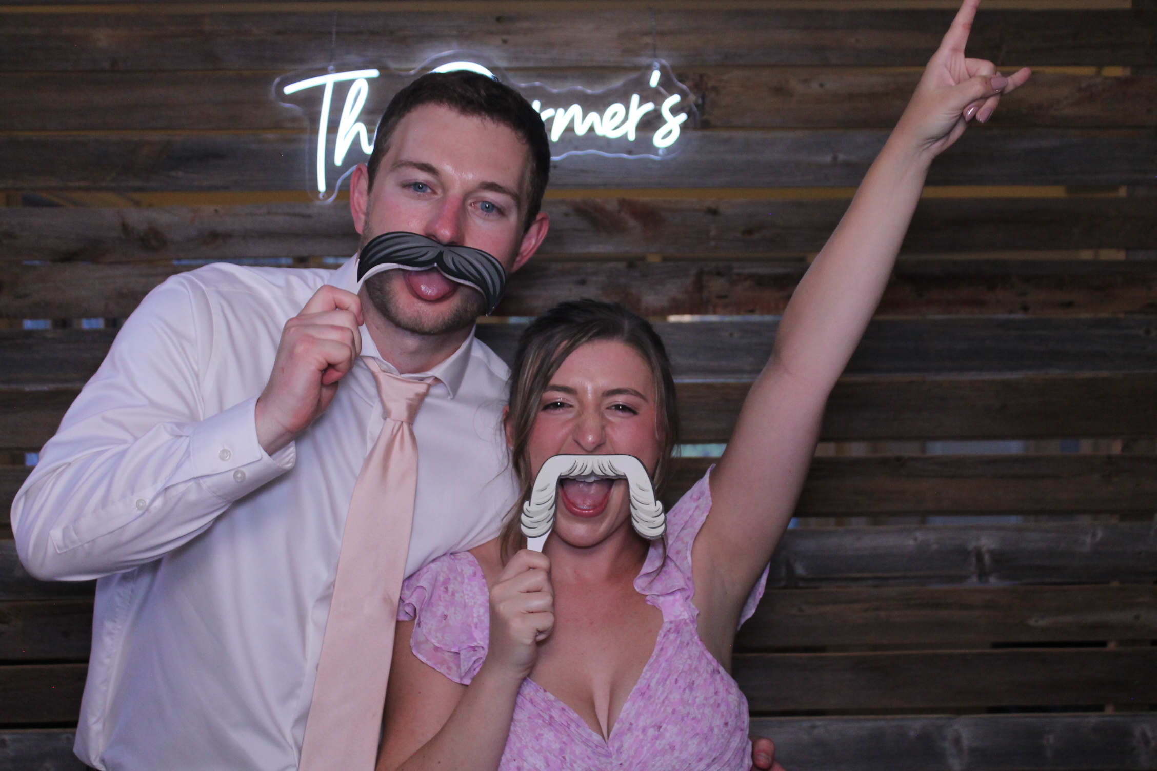 The Dermers | View more photos from the event at gallery.photoboothcincy.com/u/PhotoBoothCincy/The-Dermers