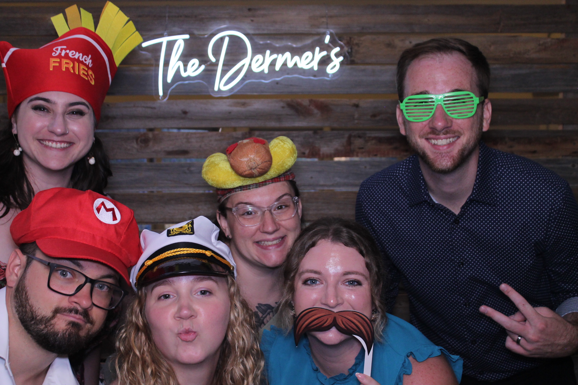 The Dermers | View more photos from the event at gallery.photoboothcincy.com/u/PhotoBoothCincy/The-Dermers