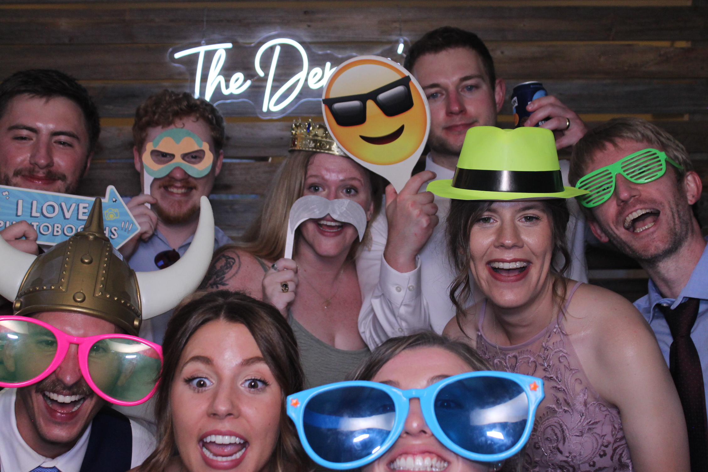 The Dermers | View more photos from the event at gallery.photoboothcincy.com/u/PhotoBoothCincy/The-Dermers