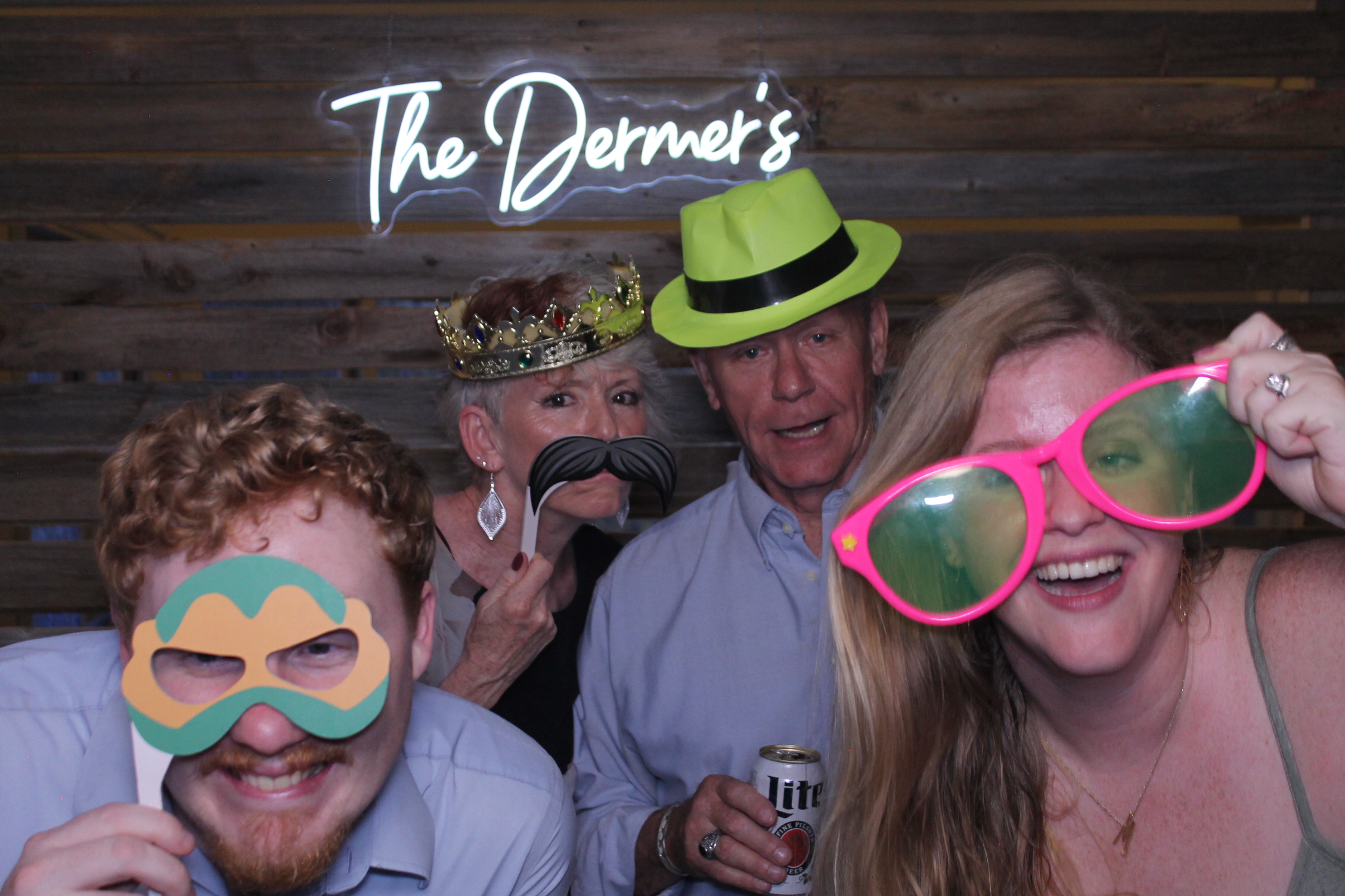 The Dermers | View more photos from the event at gallery.photoboothcincy.com/u/PhotoBoothCincy/The-Dermers