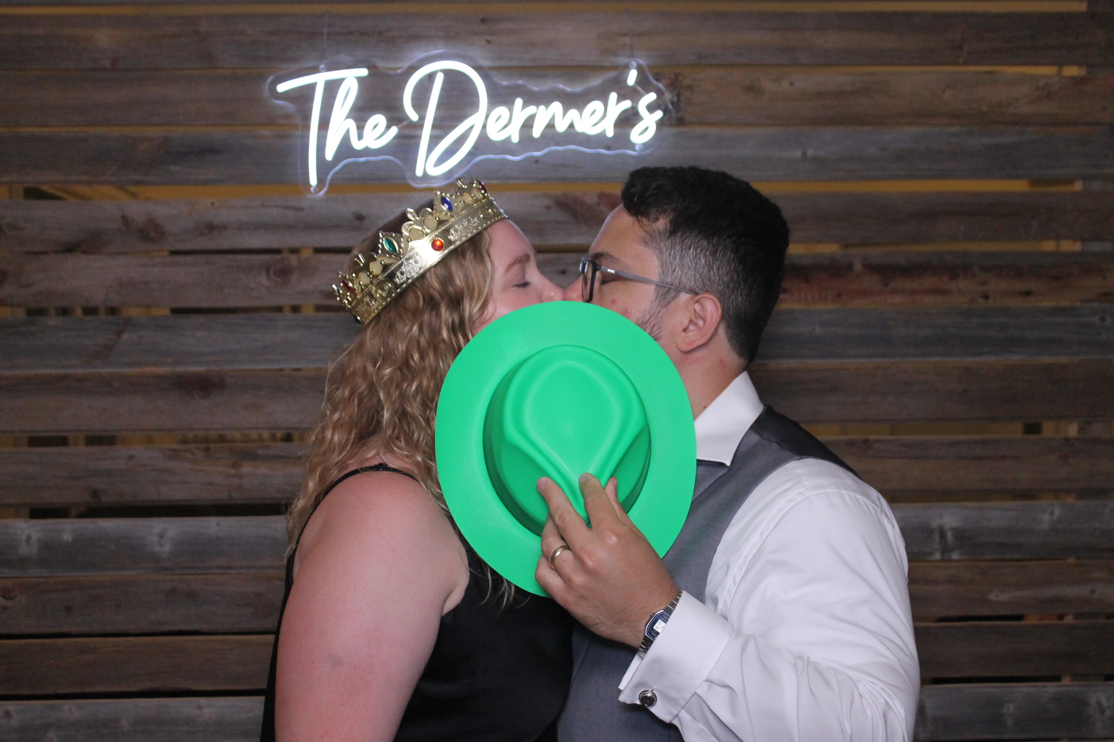 The Dermers | View more photos from the event at gallery.photoboothcincy.com/u/PhotoBoothCincy/The-Dermers