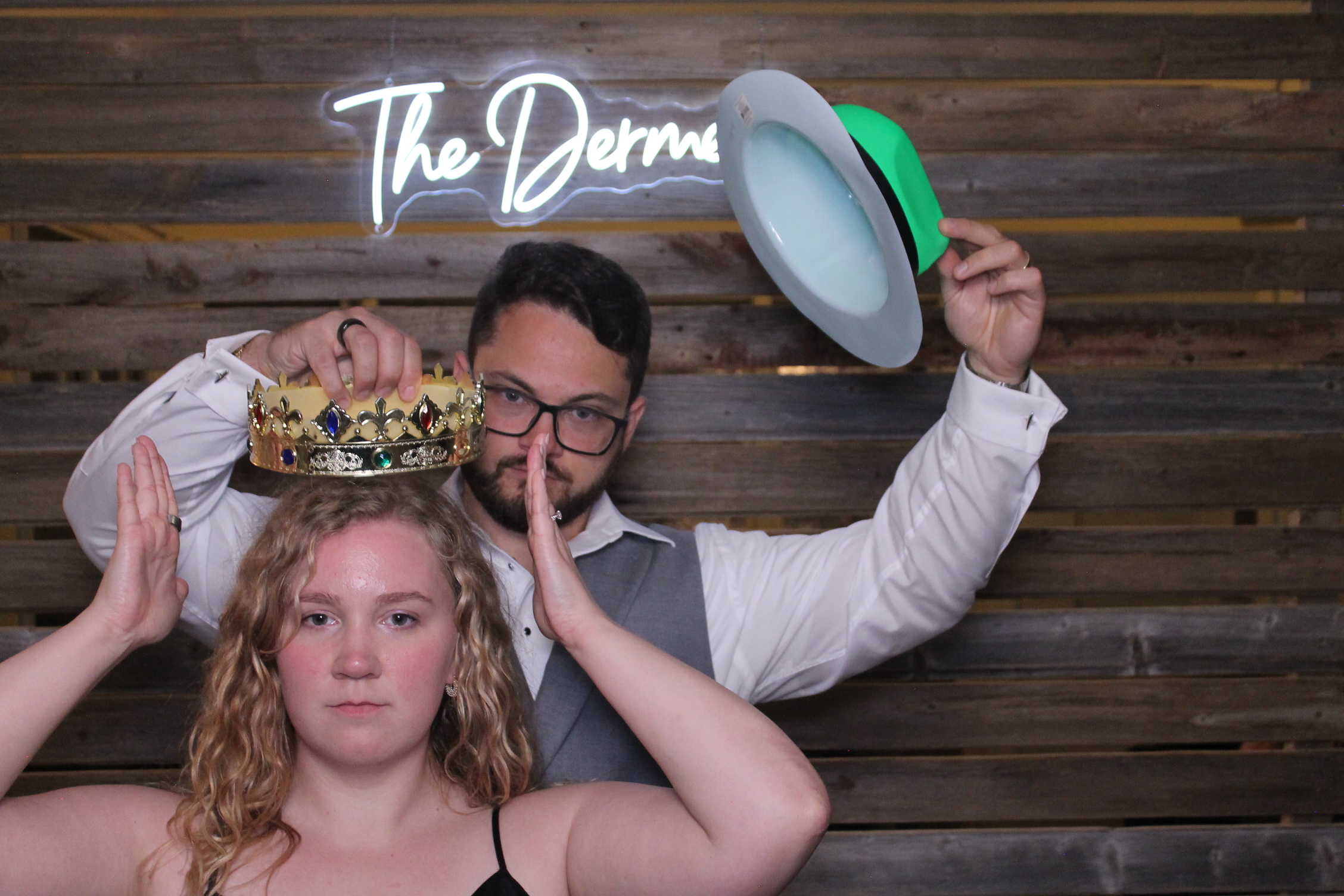 The Dermers | View more photos from the event at gallery.photoboothcincy.com/u/PhotoBoothCincy/The-Dermers