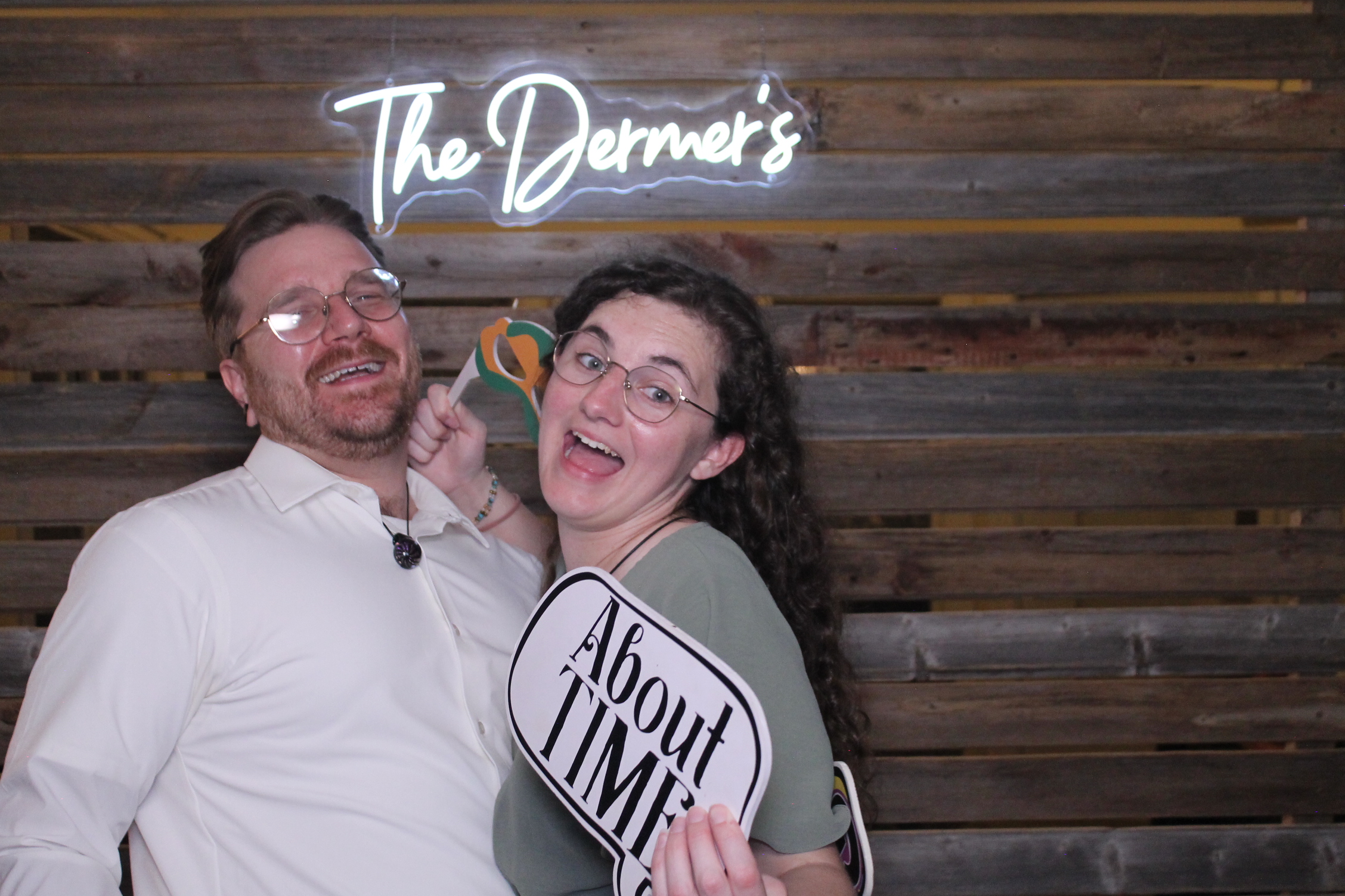 The Dermers | View more photos from the event at gallery.photoboothcincy.com/u/PhotoBoothCincy/The-Dermers
