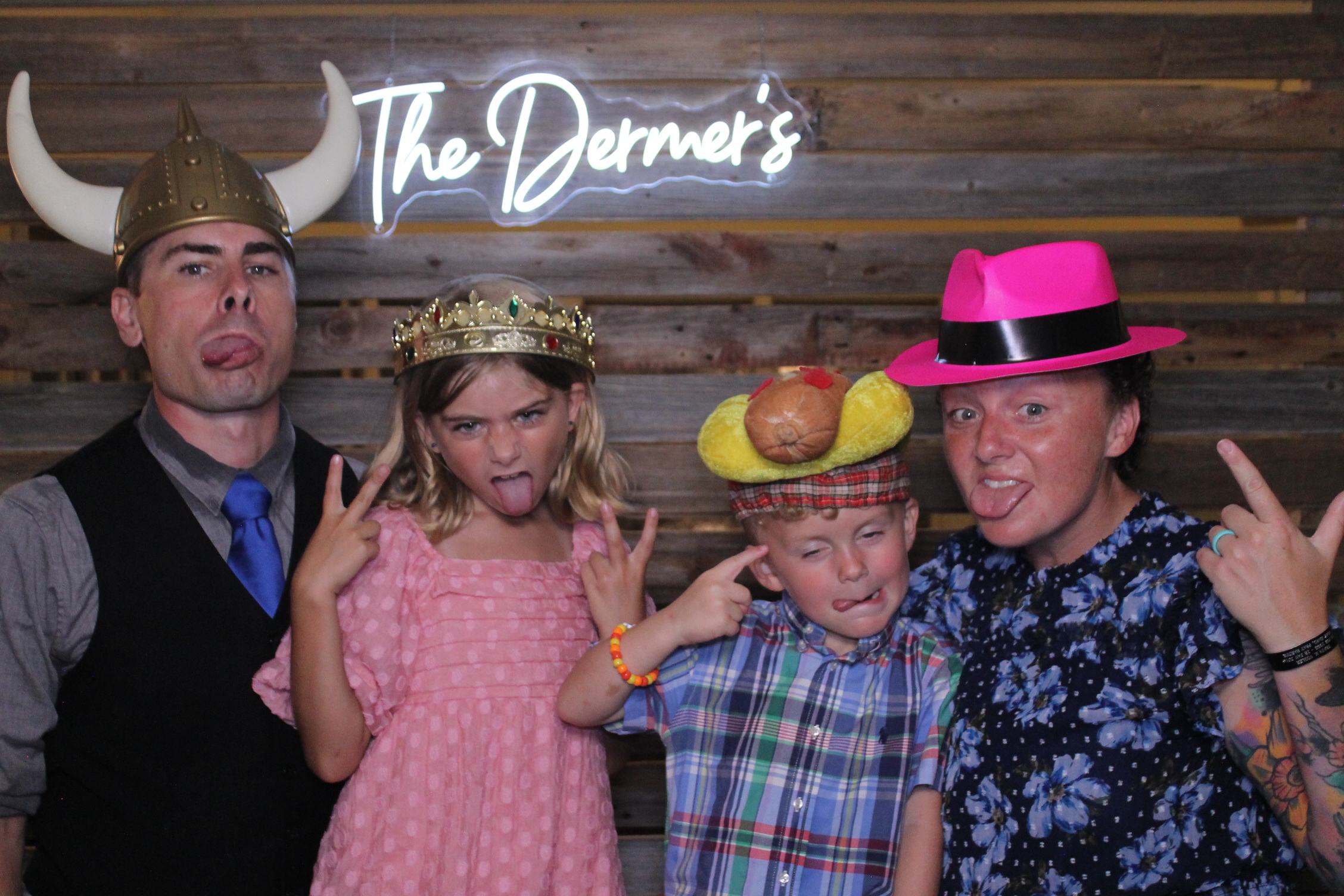 The Dermers | View more photos from the event at gallery.photoboothcincy.com/u/PhotoBoothCincy/The-Dermers