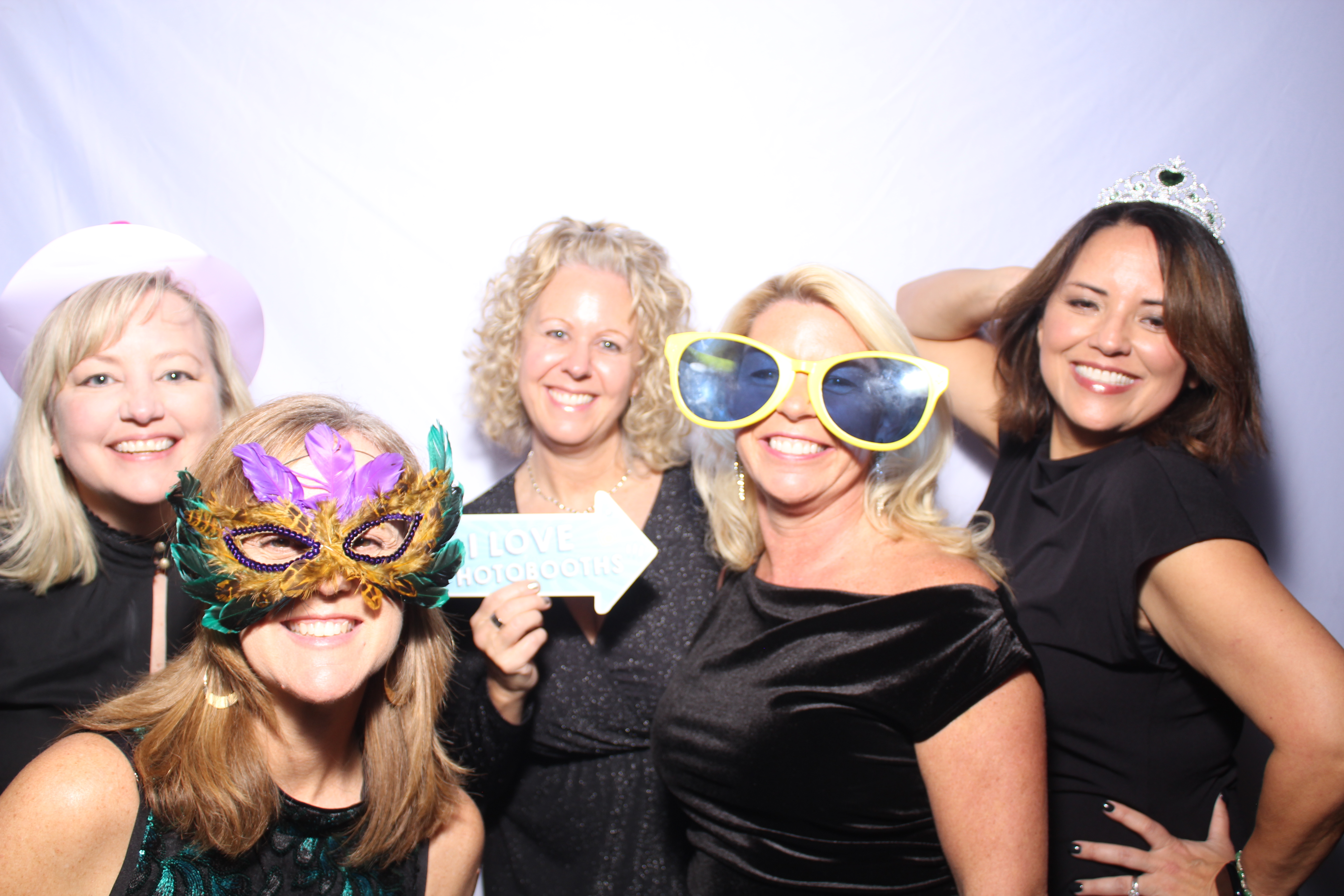 The Diamond Jubilee, A Night To Shine, Celebrating 75 Years of Bishop Brossart High School | View more photos from the event at gallery.photoboothcincy.com/u/PhotoBoothCincy/The-Diamond-Jubilee-A-Night-To-Shine-Celebrating-75-Years-of-Bishop-Brossart-High