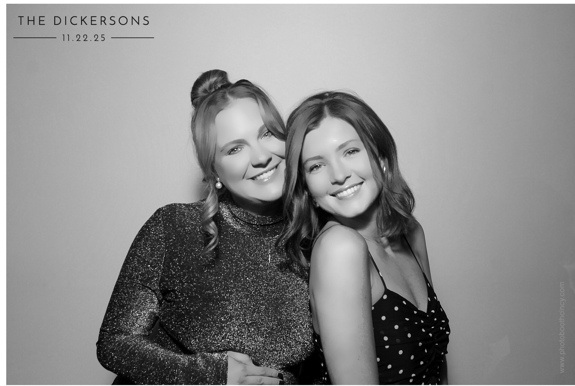 The Dickersons | View more photos from the event at gallery.photoboothcincy.com/u/PhotoBoothCincy/The-Dickersons