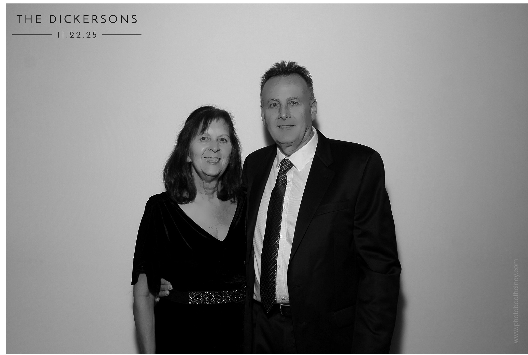 The Dickersons | View more photos from the event at gallery.photoboothcincy.com/u/PhotoBoothCincy/The-Dickersons