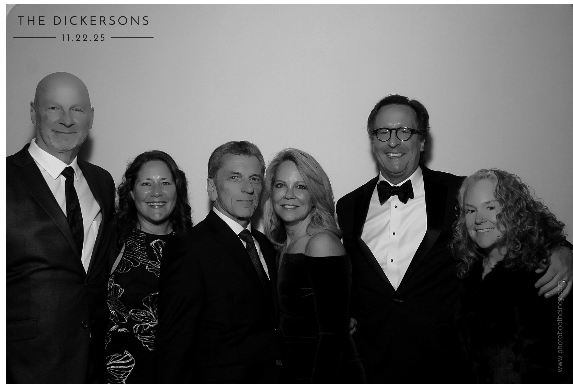 The Dickersons | View more photos from the event at gallery.photoboothcincy.com/u/PhotoBoothCincy/The-Dickersons