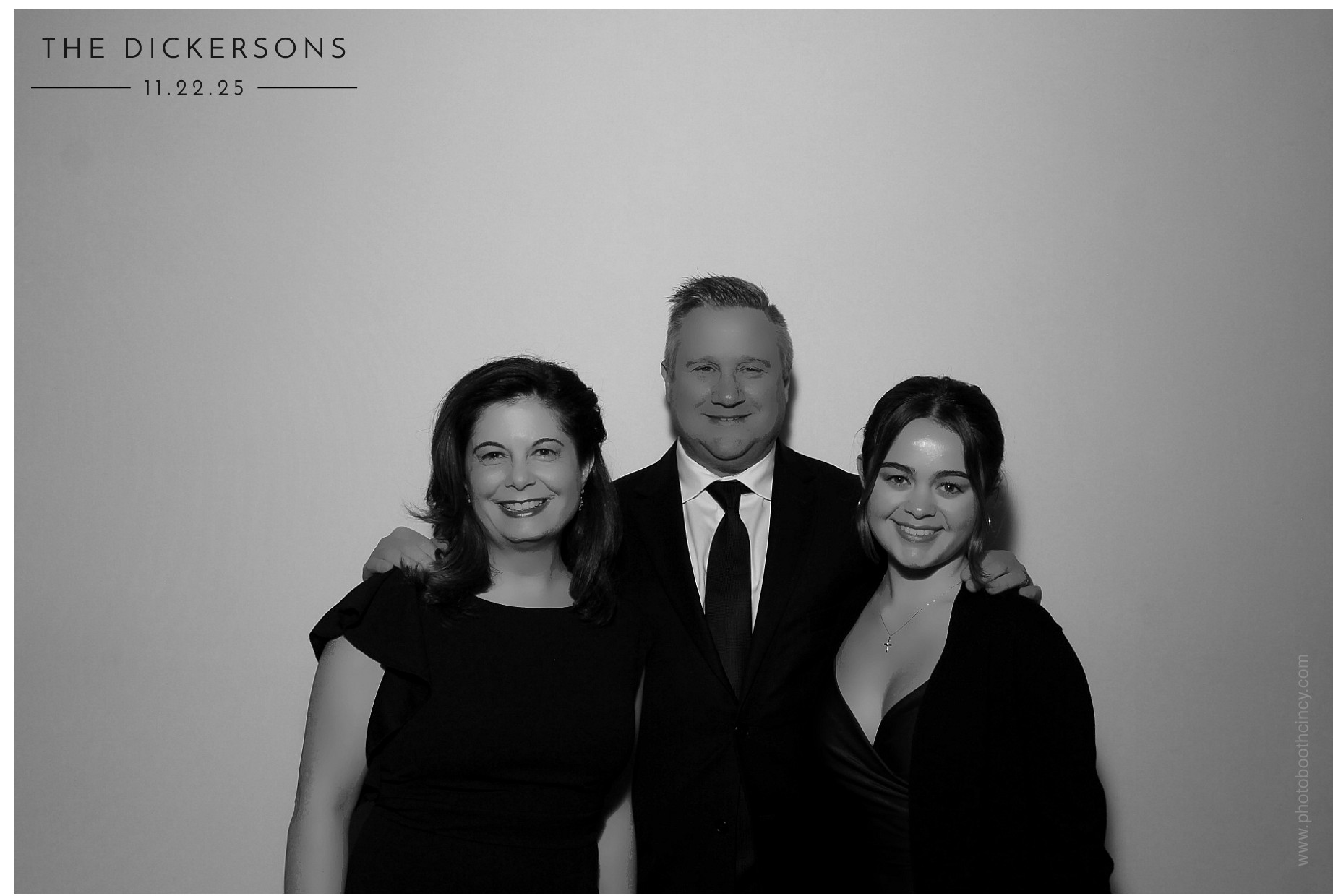 The Dickersons | View more photos from the event at gallery.photoboothcincy.com/u/PhotoBoothCincy/The-Dickersons