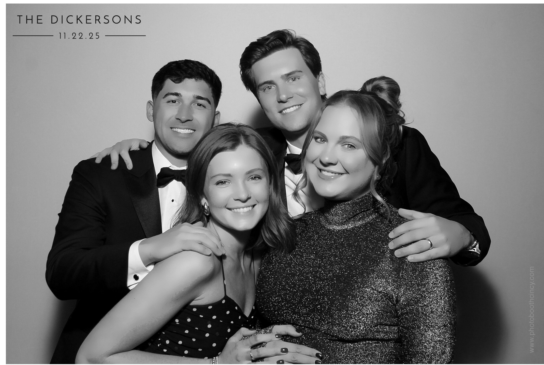 The Dickersons | View more photos from the event at gallery.photoboothcincy.com/u/PhotoBoothCincy/The-Dickersons