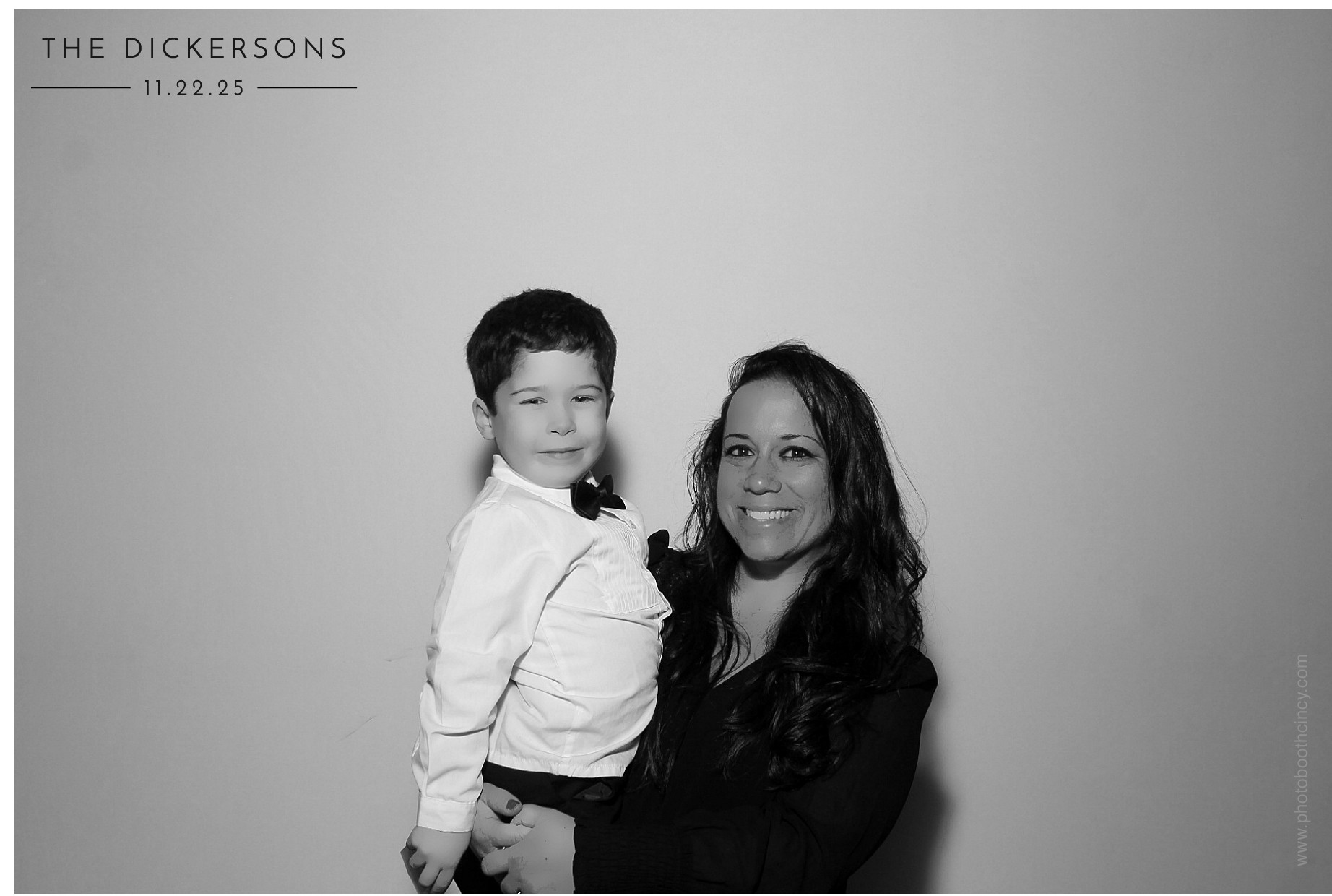 The Dickersons | View more photos from the event at gallery.photoboothcincy.com/u/PhotoBoothCincy/The-Dickersons