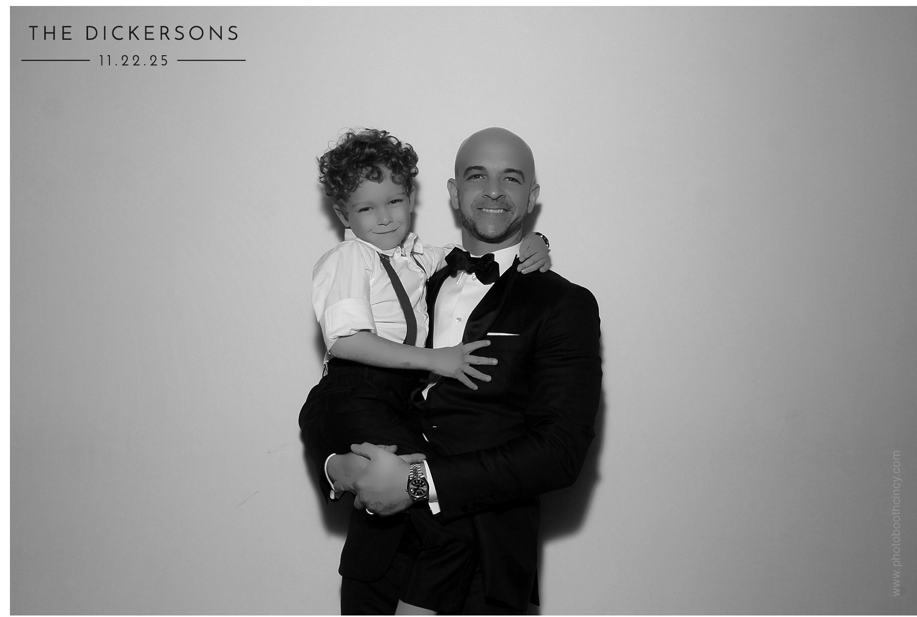The Dickersons | View more photos from the event at gallery.photoboothcincy.com/u/PhotoBoothCincy/The-Dickersons