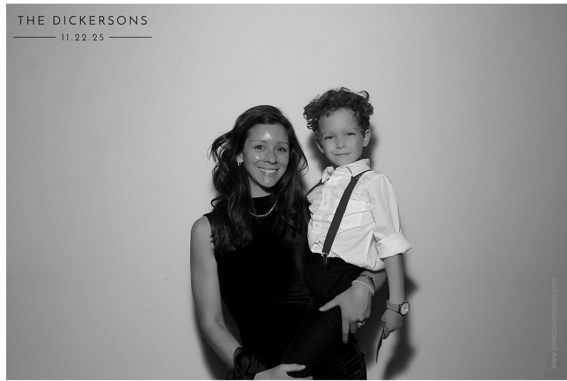 The Dickersons | View more photos from the event at gallery.photoboothcincy.com/u/PhotoBoothCincy/The-Dickersons