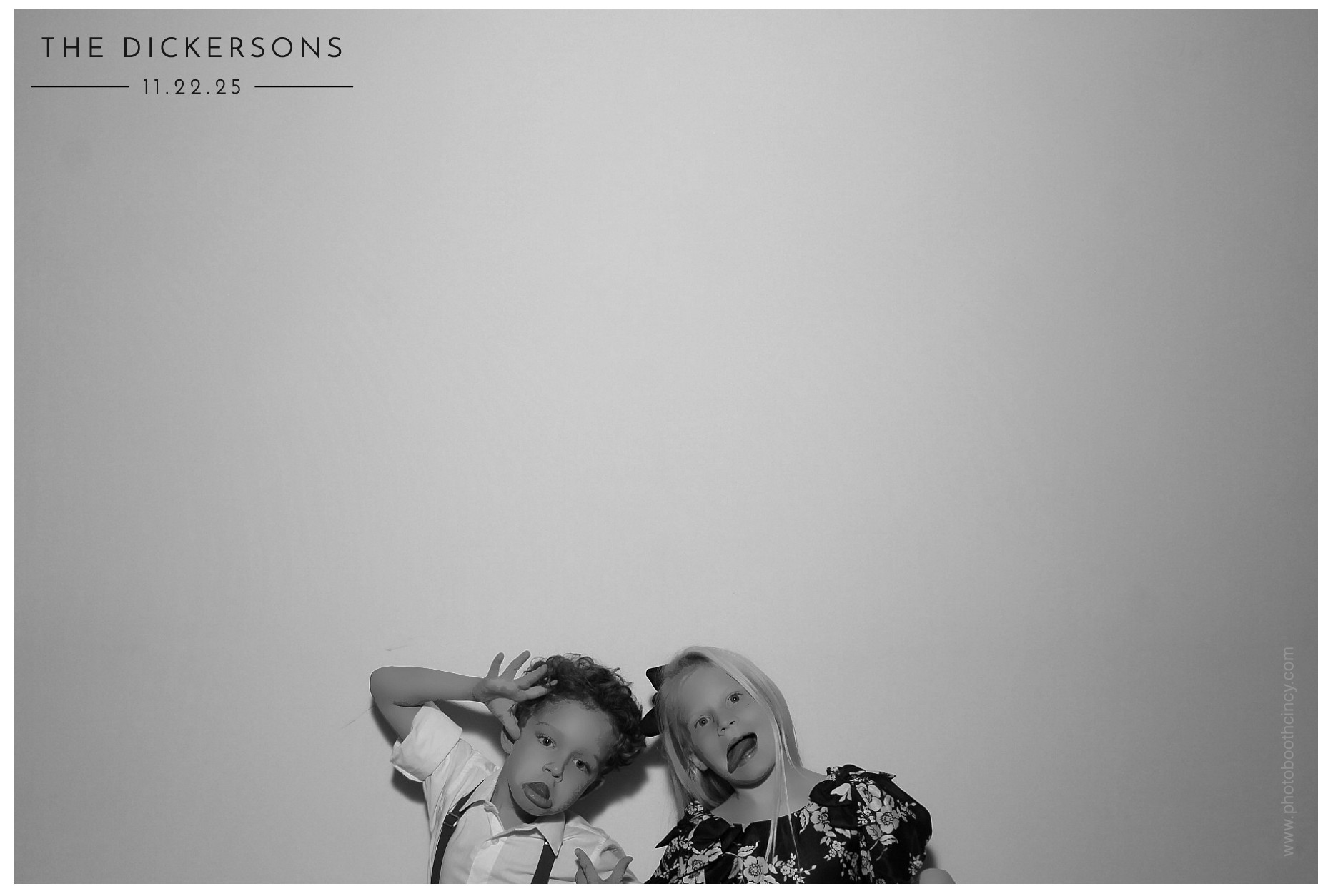 The Dickersons | View more photos from the event at gallery.photoboothcincy.com/u/PhotoBoothCincy/The-Dickersons