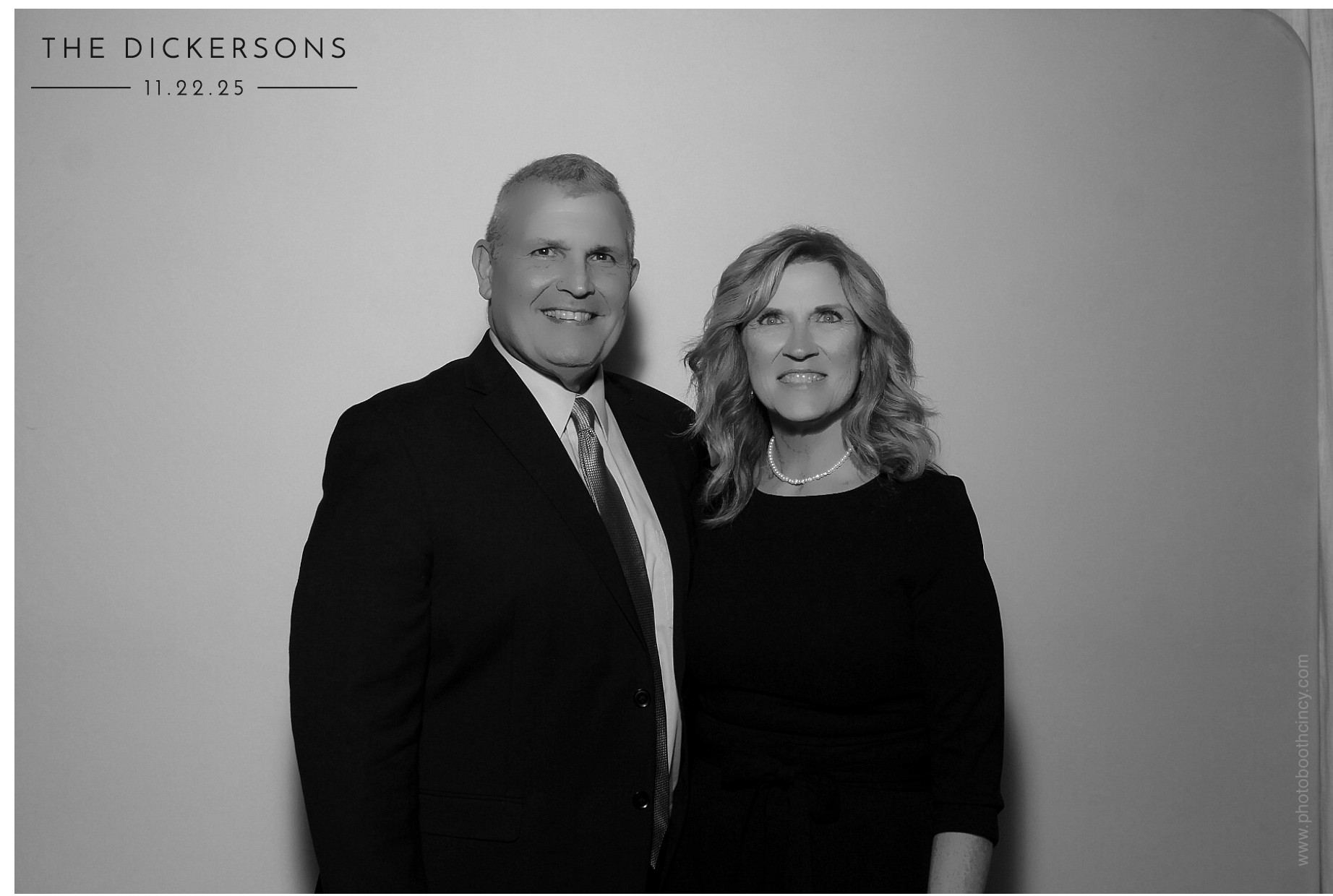 The Dickersons | View more photos from the event at gallery.photoboothcincy.com/u/PhotoBoothCincy/The-Dickersons