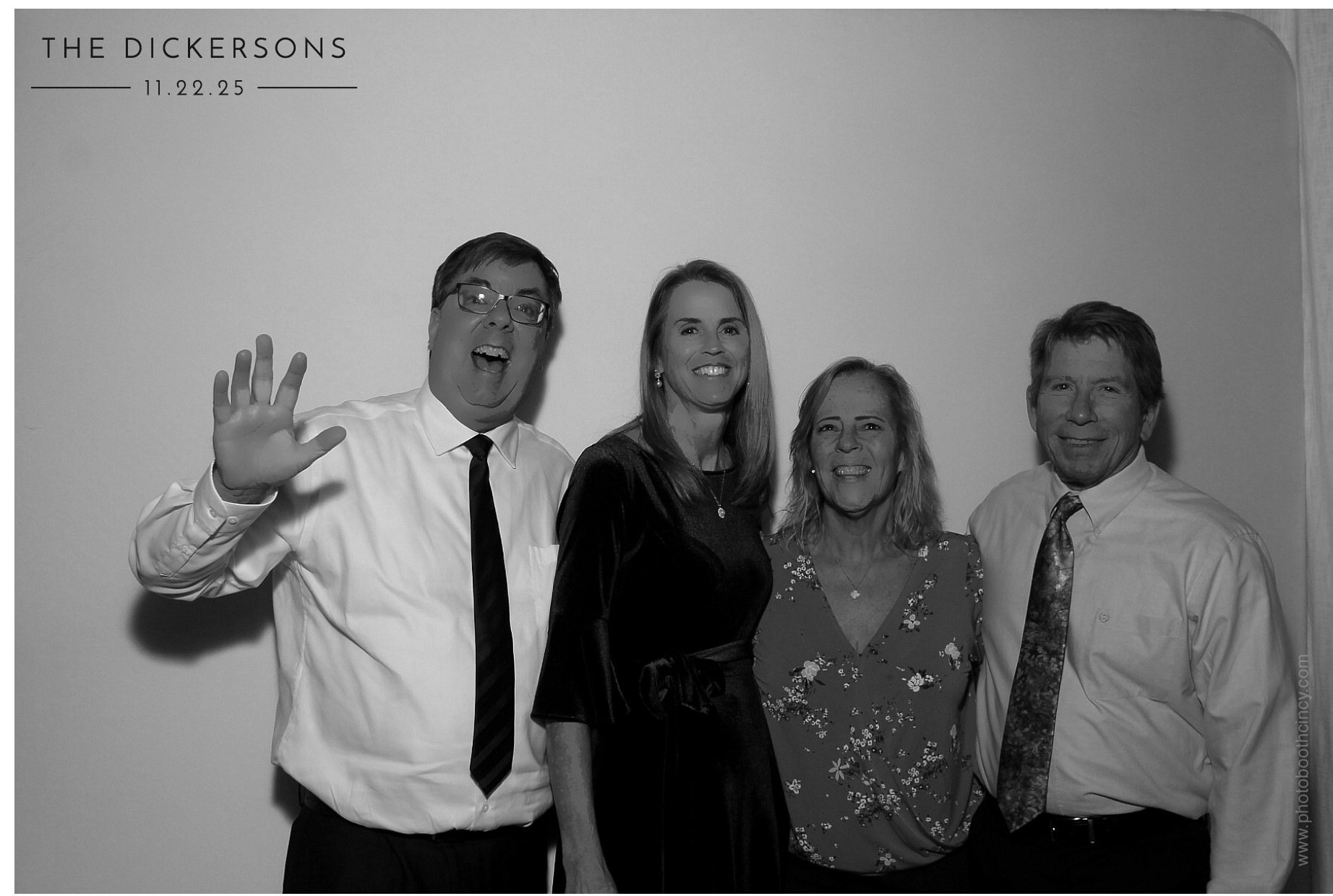 The Dickersons | View more photos from the event at gallery.photoboothcincy.com/u/PhotoBoothCincy/The-Dickersons