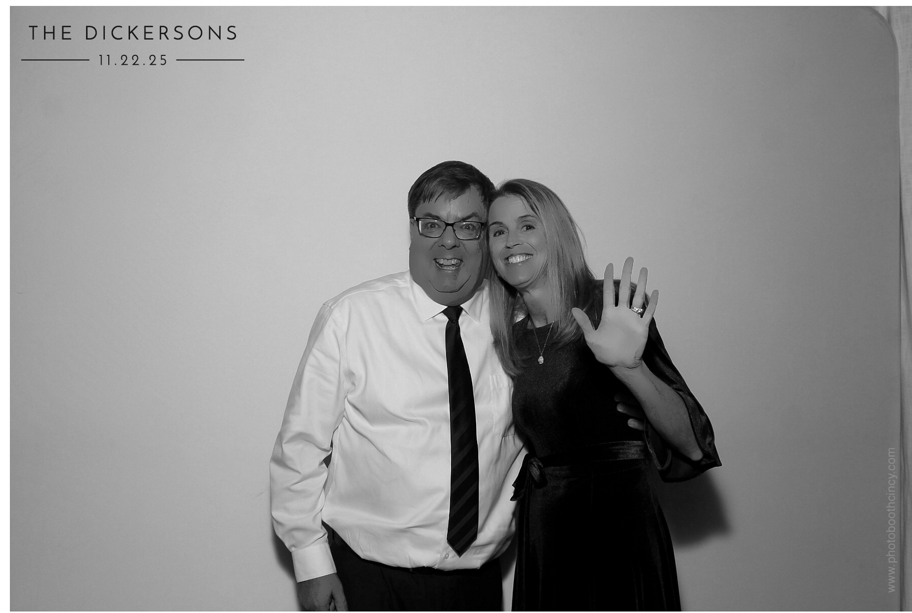 The Dickersons | View more photos from the event at gallery.photoboothcincy.com/u/PhotoBoothCincy/The-Dickersons