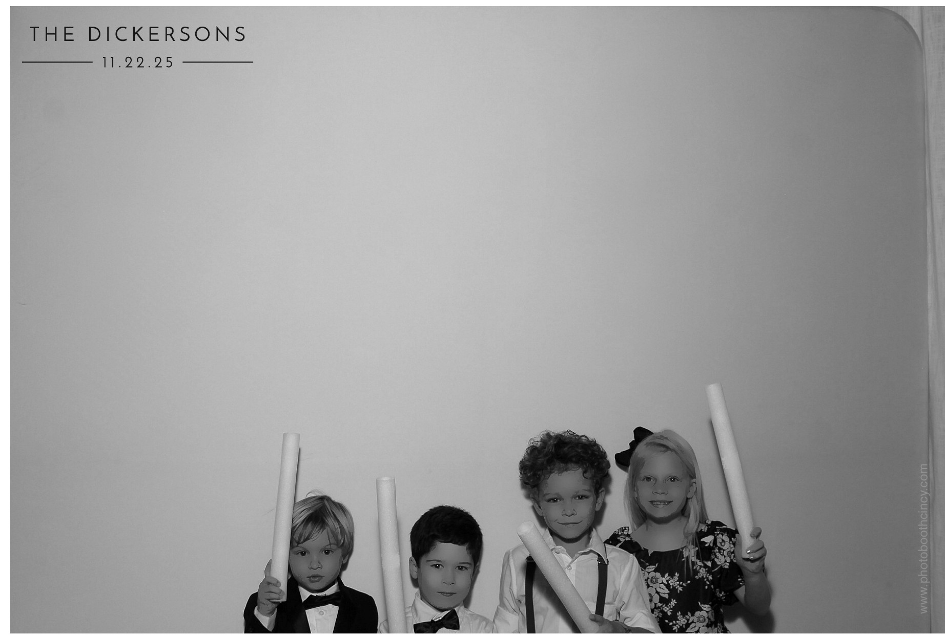 The Dickersons | View more photos from the event at gallery.photoboothcincy.com/u/PhotoBoothCincy/The-Dickersons