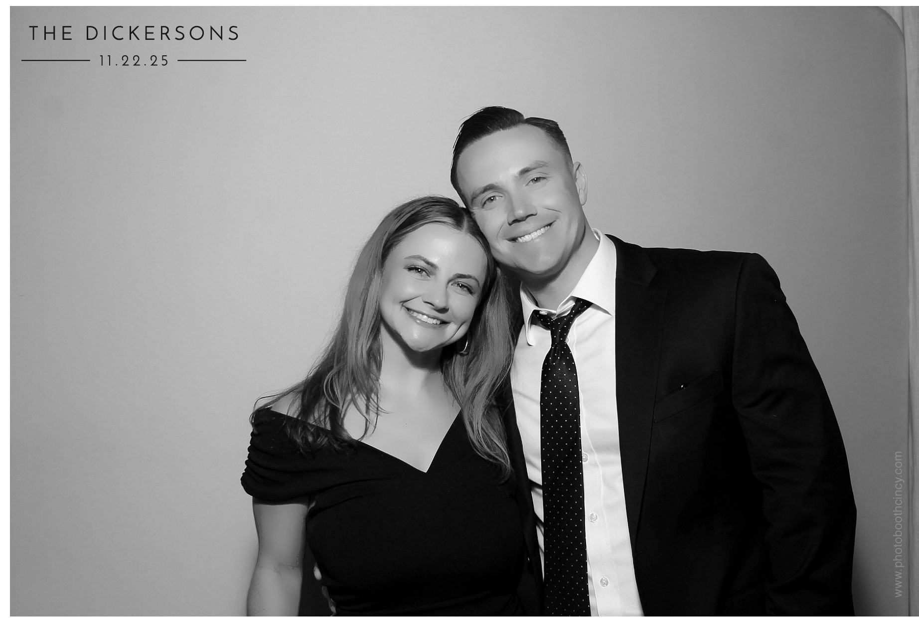 The Dickersons | View more photos from the event at gallery.photoboothcincy.com/u/PhotoBoothCincy/The-Dickersons
