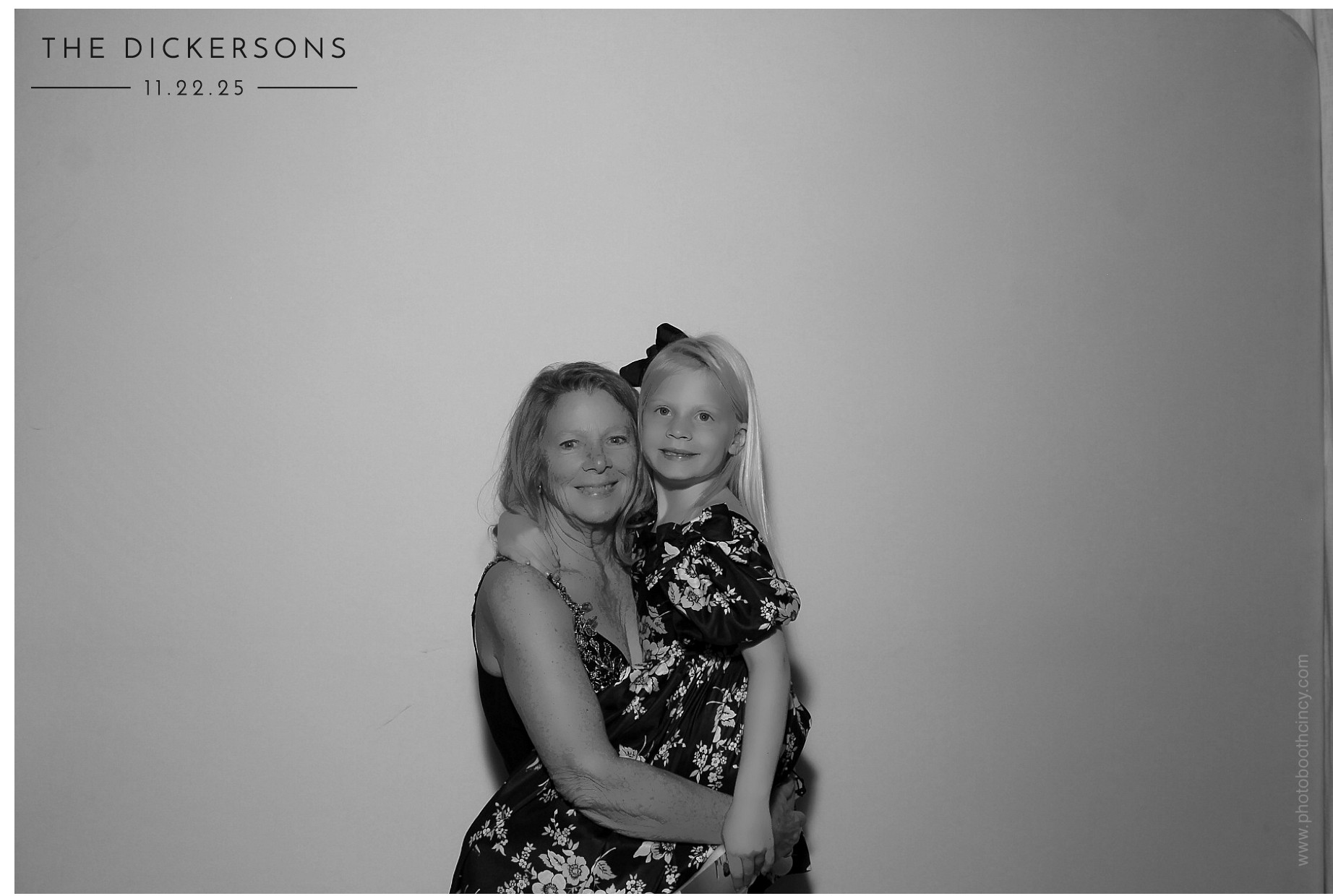 The Dickersons | View more photos from the event at gallery.photoboothcincy.com/u/PhotoBoothCincy/The-Dickersons