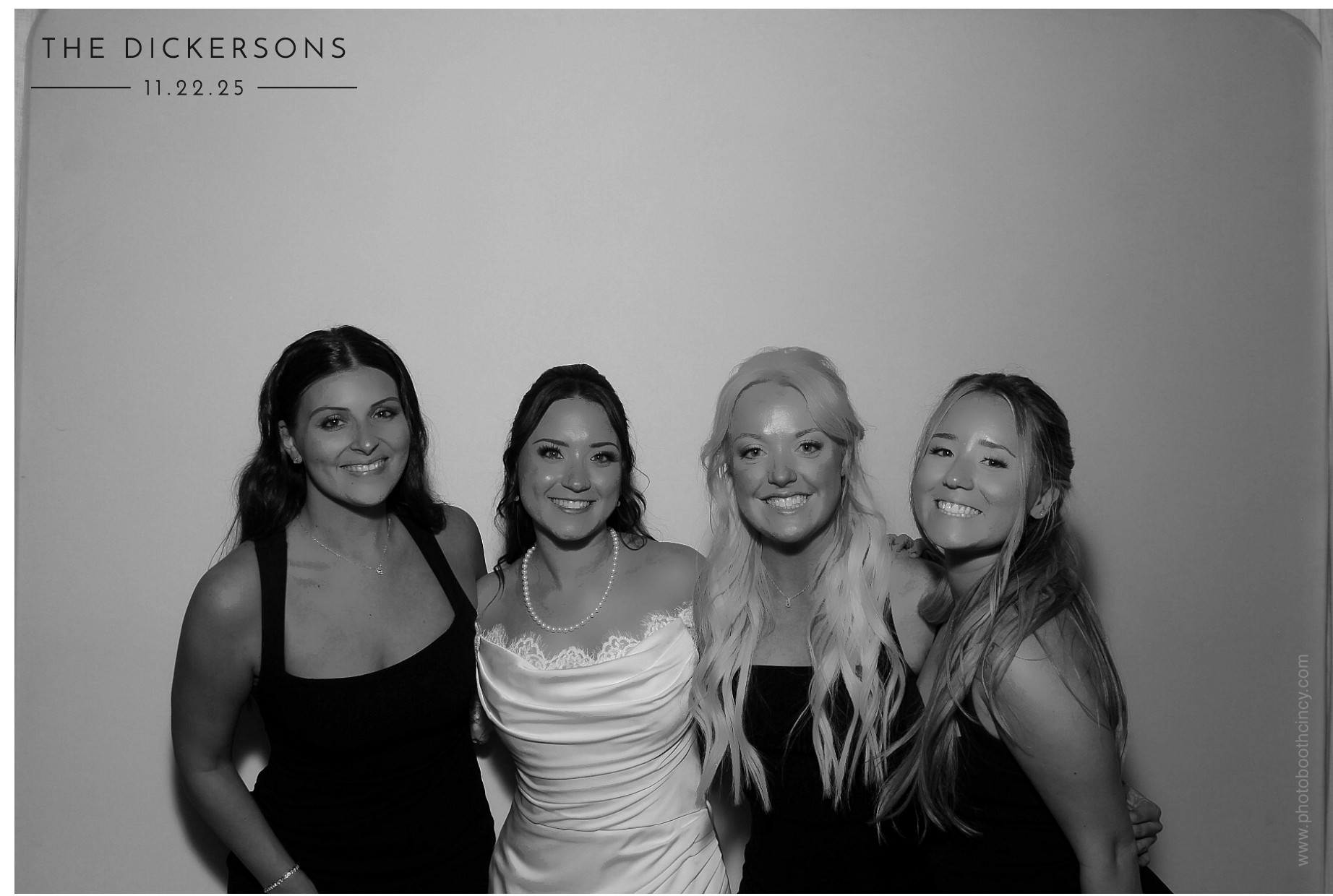 The Dickersons | View more photos from the event at gallery.photoboothcincy.com/u/PhotoBoothCincy/The-Dickersons