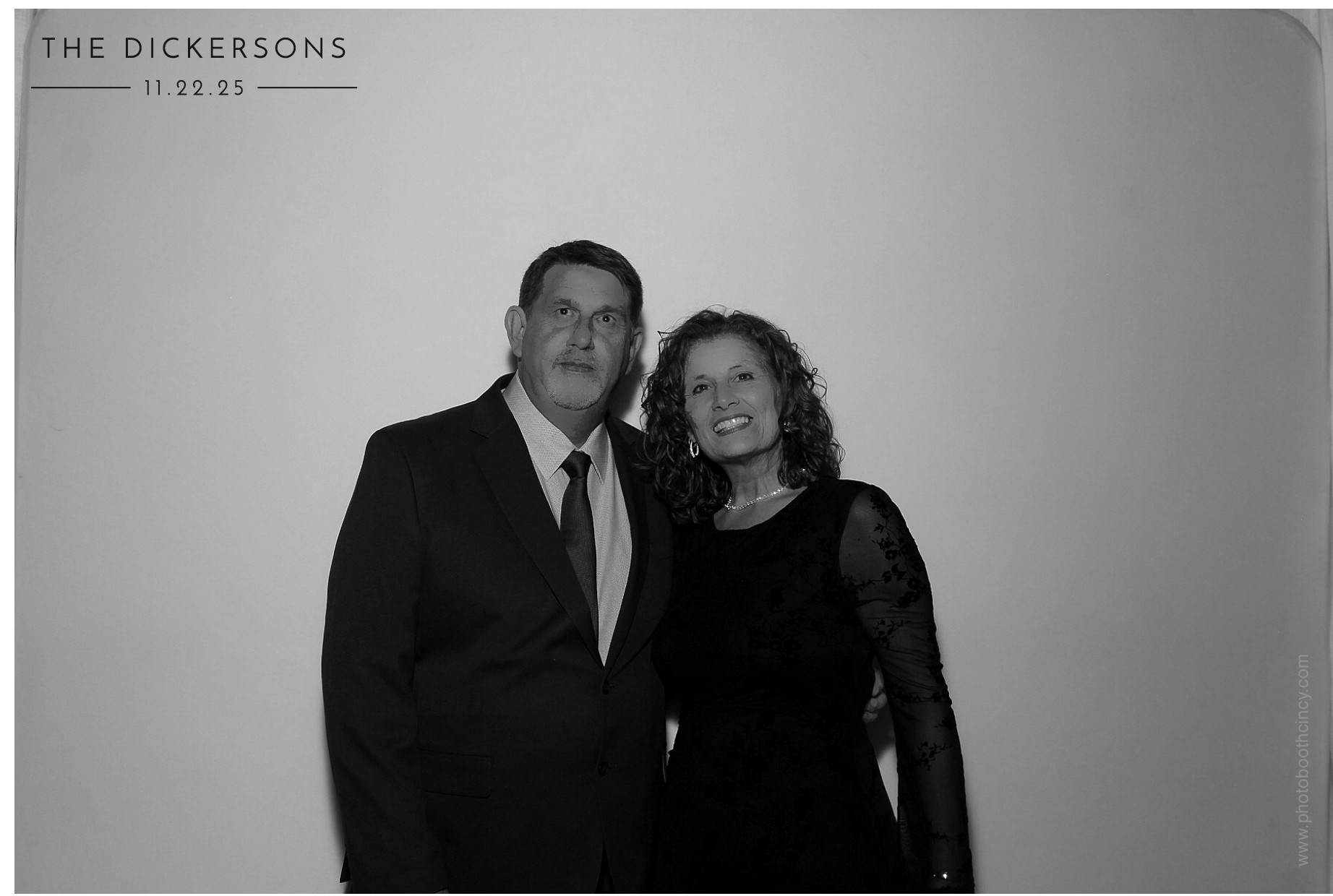 The Dickersons | View more photos from the event at gallery.photoboothcincy.com/u/PhotoBoothCincy/The-Dickersons