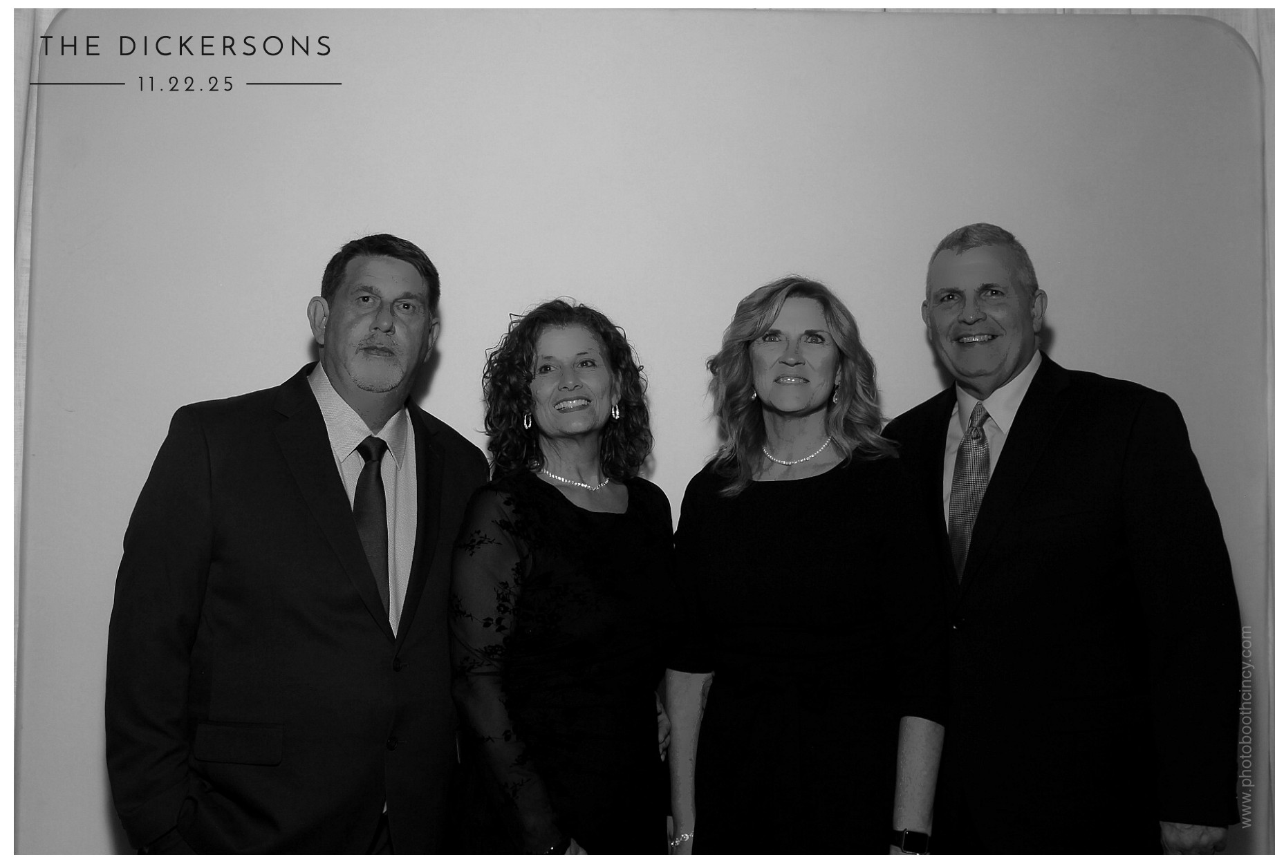 The Dickersons | View more photos from the event at gallery.photoboothcincy.com/u/PhotoBoothCincy/The-Dickersons
