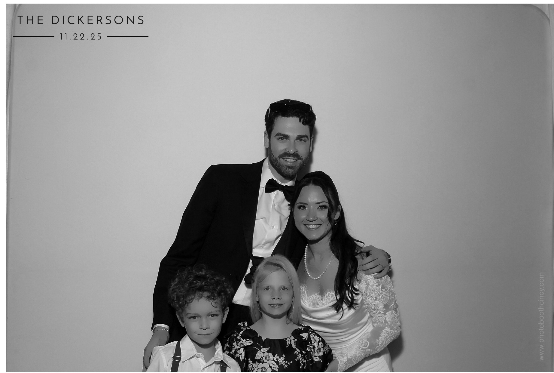 The Dickersons | View more photos from the event at gallery.photoboothcincy.com/u/PhotoBoothCincy/The-Dickersons