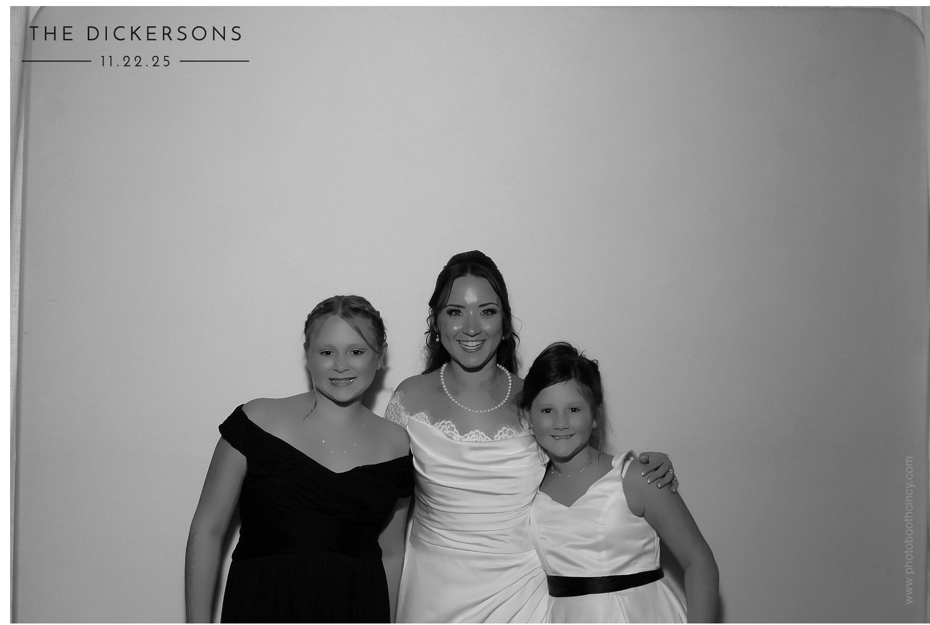 The Dickersons | View more photos from the event at gallery.photoboothcincy.com/u/PhotoBoothCincy/The-Dickersons