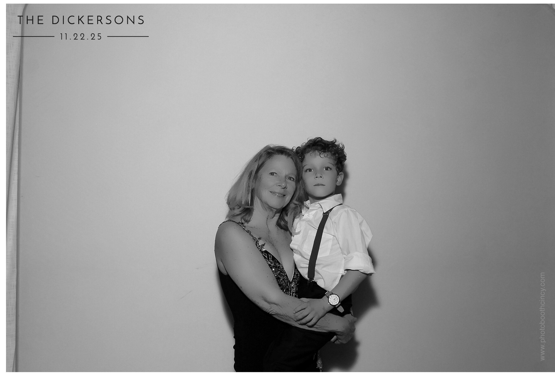 The Dickersons | View more photos from the event at gallery.photoboothcincy.com/u/PhotoBoothCincy/The-Dickersons