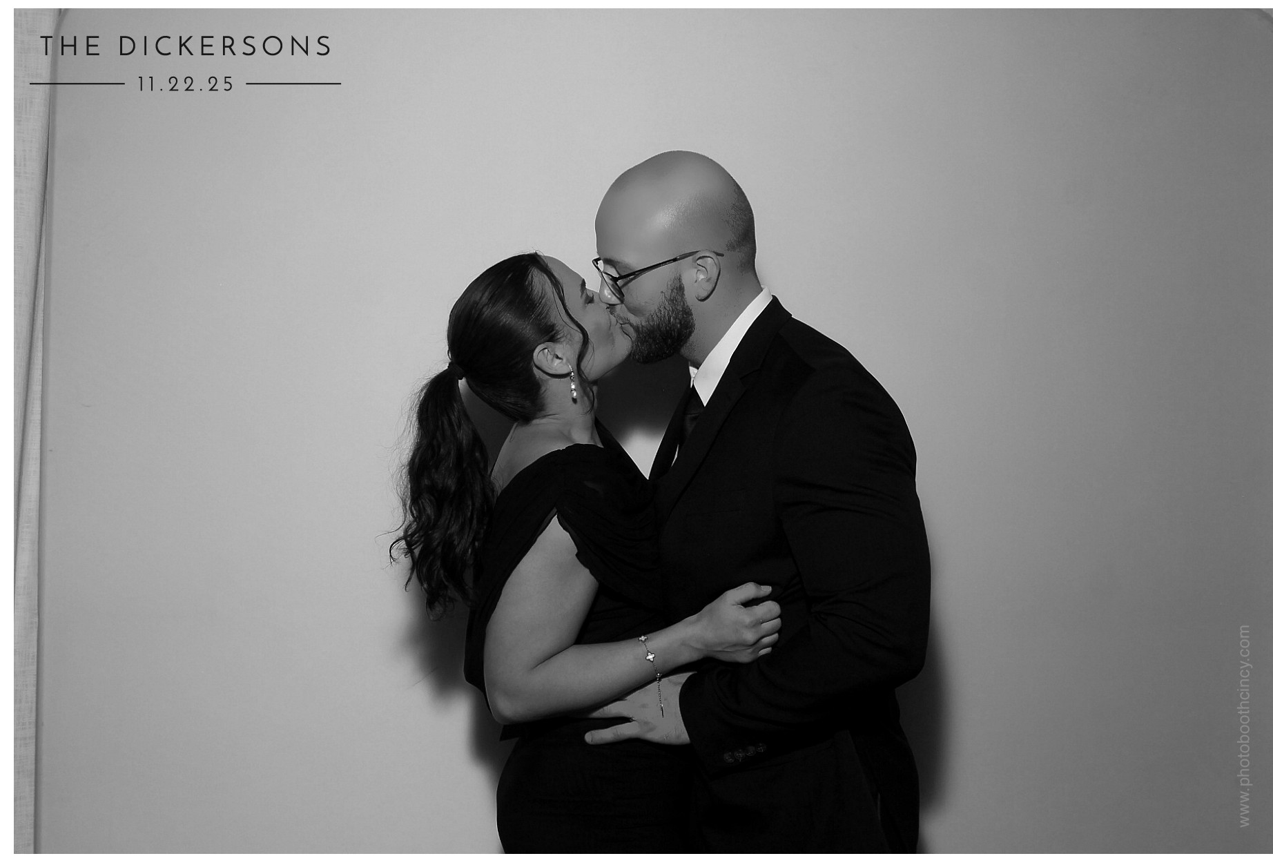 The Dickersons | View more photos from the event at gallery.photoboothcincy.com/u/PhotoBoothCincy/The-Dickersons