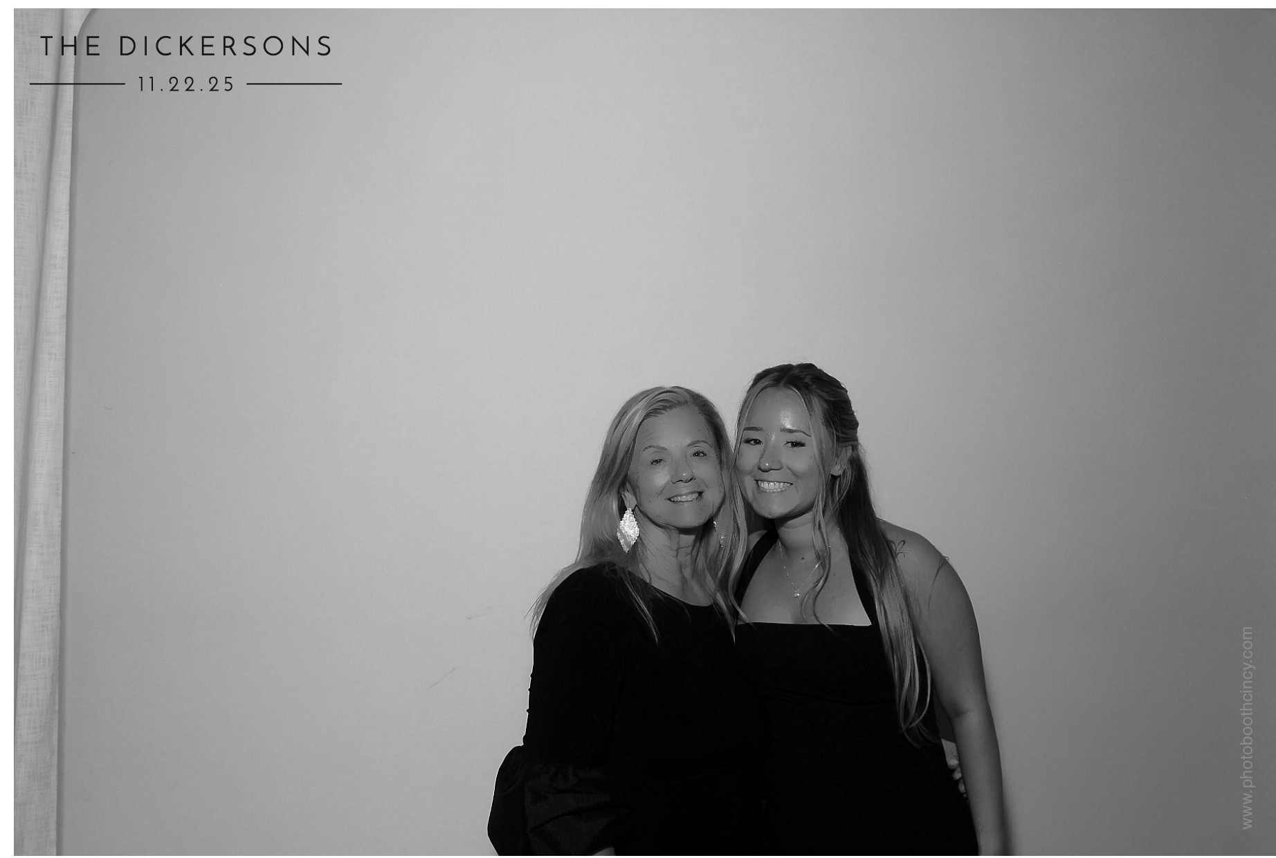 The Dickersons | View more photos from the event at gallery.photoboothcincy.com/u/PhotoBoothCincy/The-Dickersons