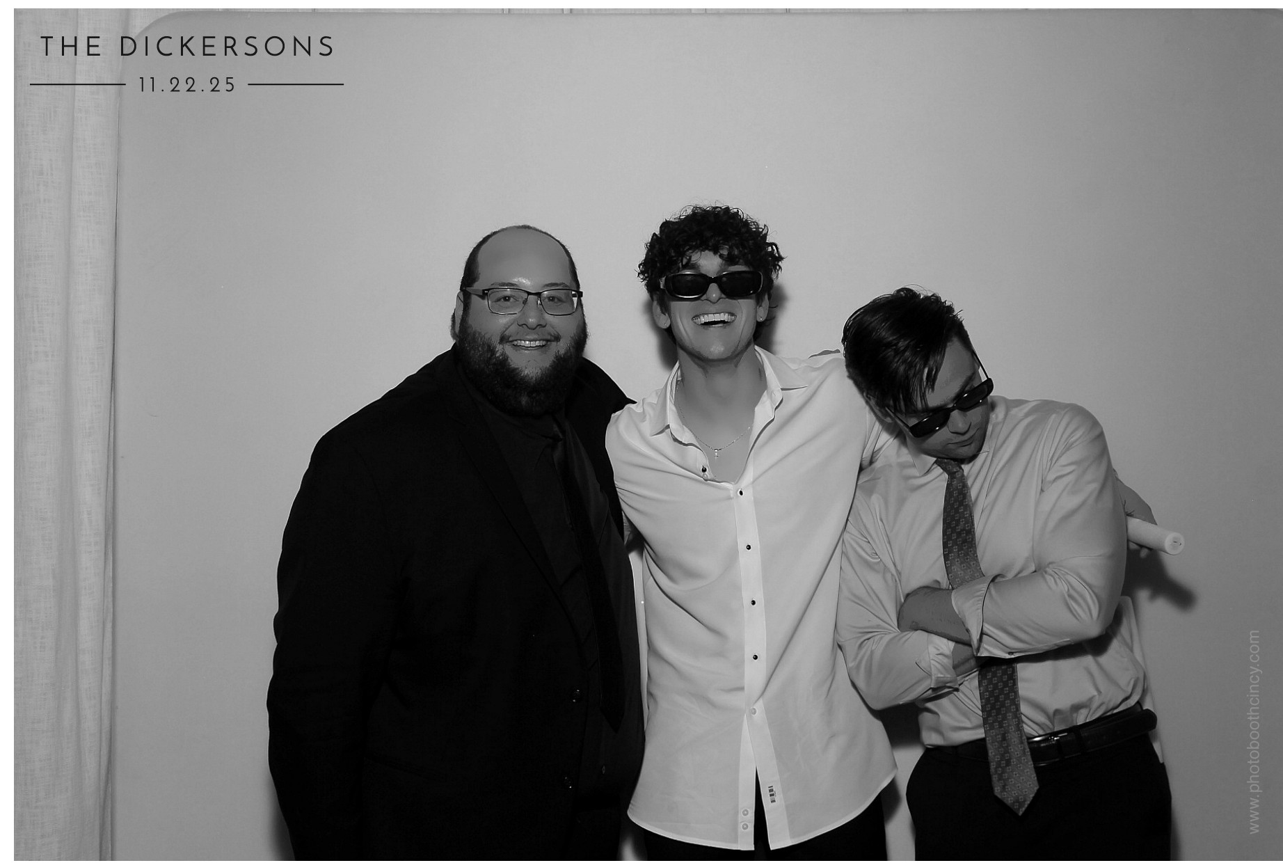 The Dickersons | View more photos from the event at gallery.photoboothcincy.com/u/PhotoBoothCincy/The-Dickersons