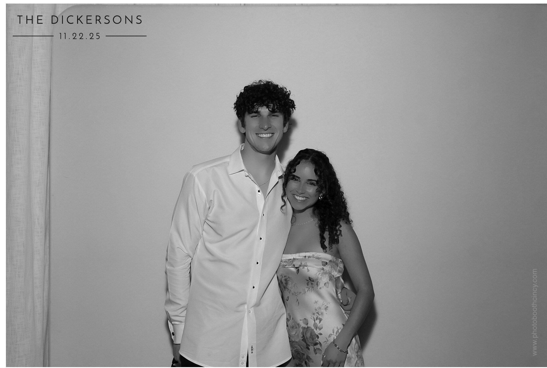The Dickersons | View more photos from the event at gallery.photoboothcincy.com/u/PhotoBoothCincy/The-Dickersons