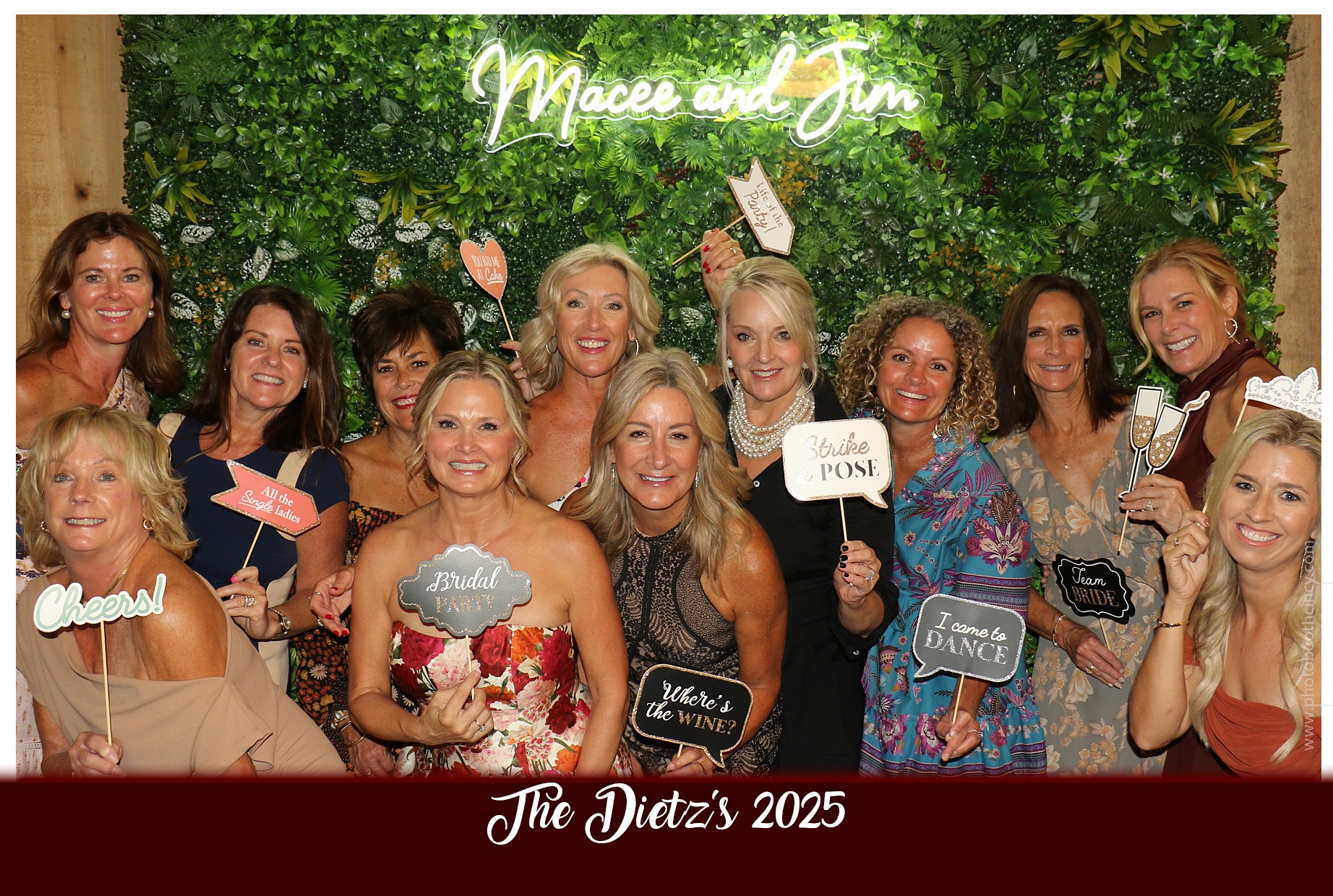 The Dietz Wedding  | View more photos from the event at gallery.photoboothcincy.com/u/PhotoBoothCincy/The-Dietz-Wedding