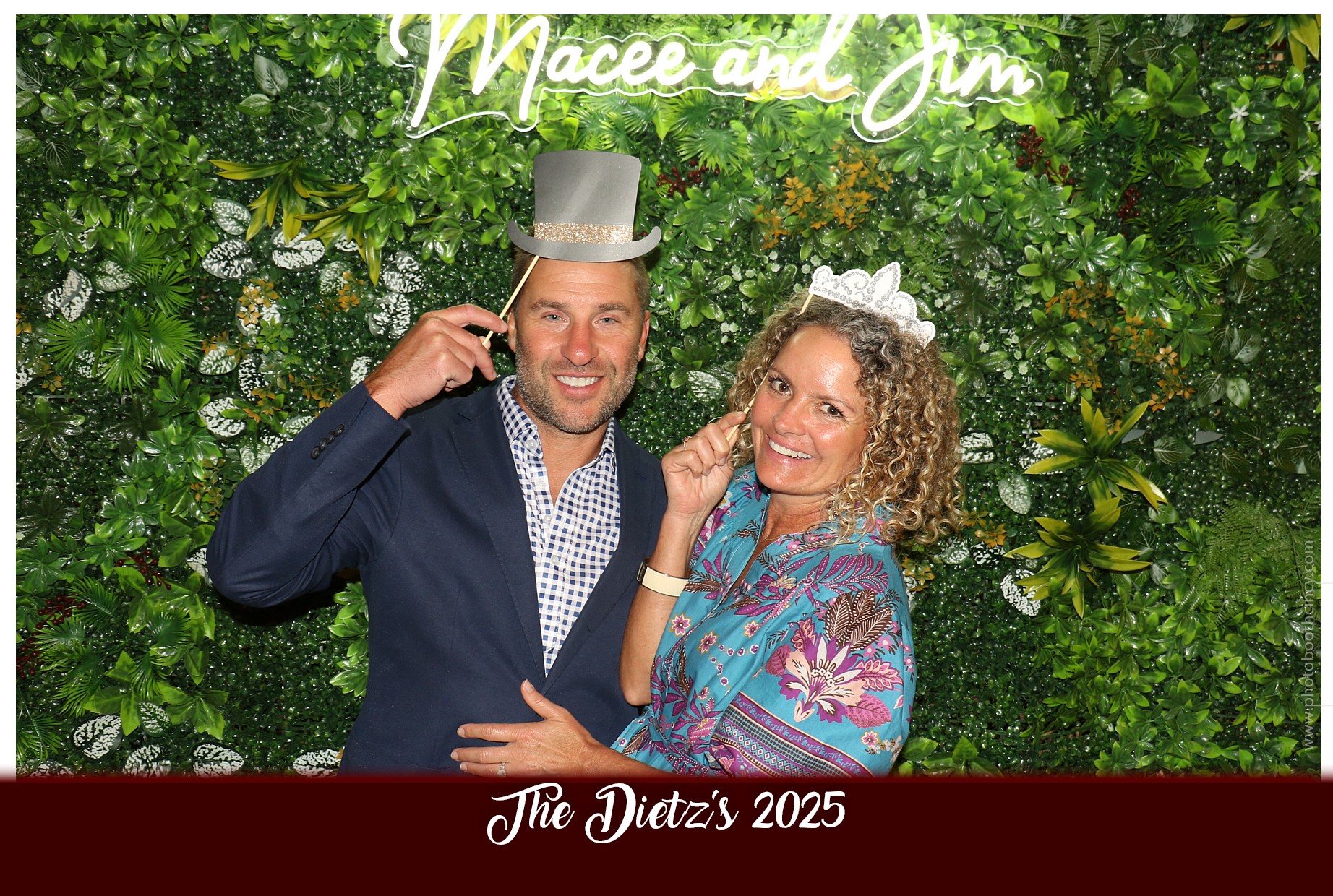 The Dietz Wedding  | View more photos from the event at gallery.photoboothcincy.com/u/PhotoBoothCincy/The-Dietz-Wedding
