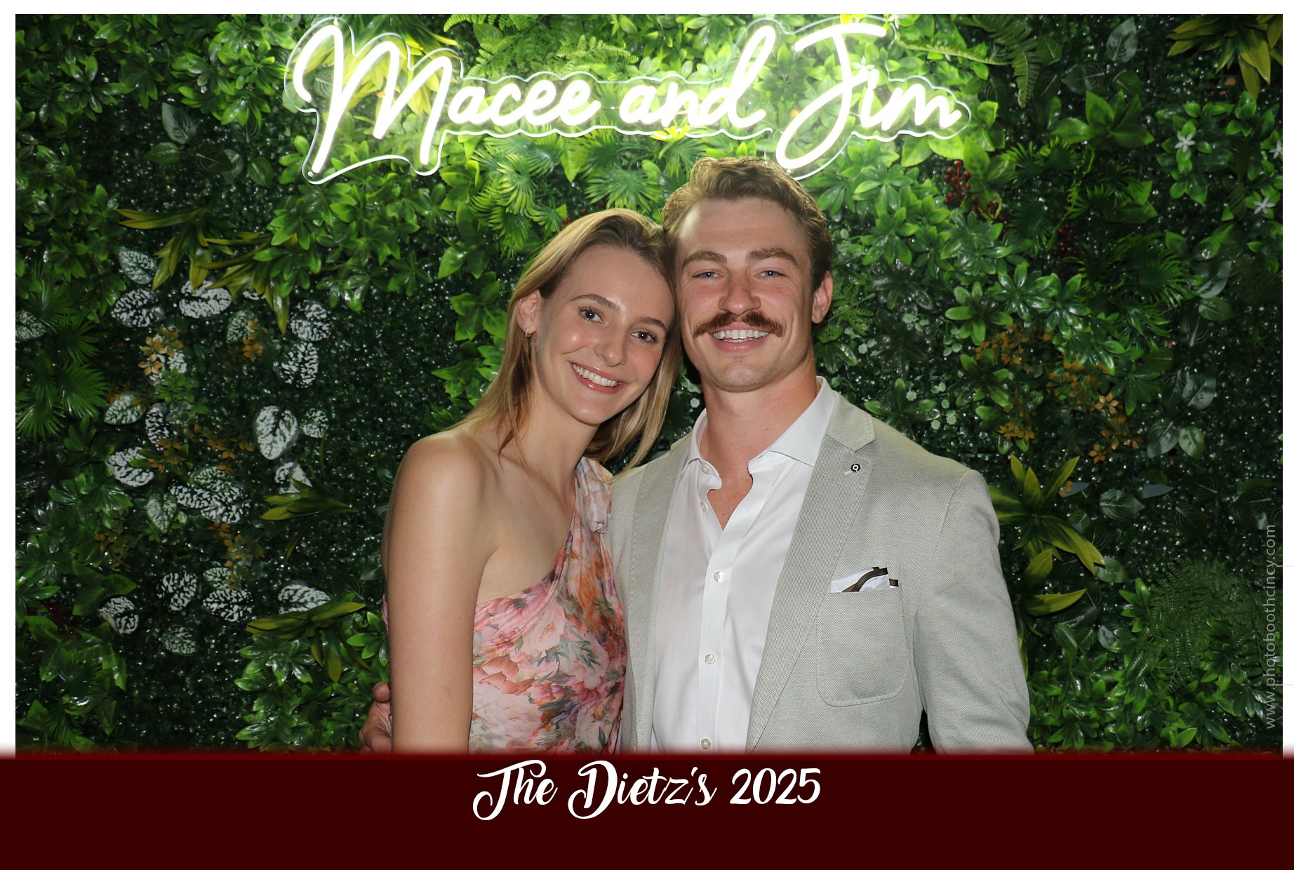 The Dietz Wedding  | View more photos from the event at gallery.photoboothcincy.com/u/PhotoBoothCincy/The-Dietz-Wedding