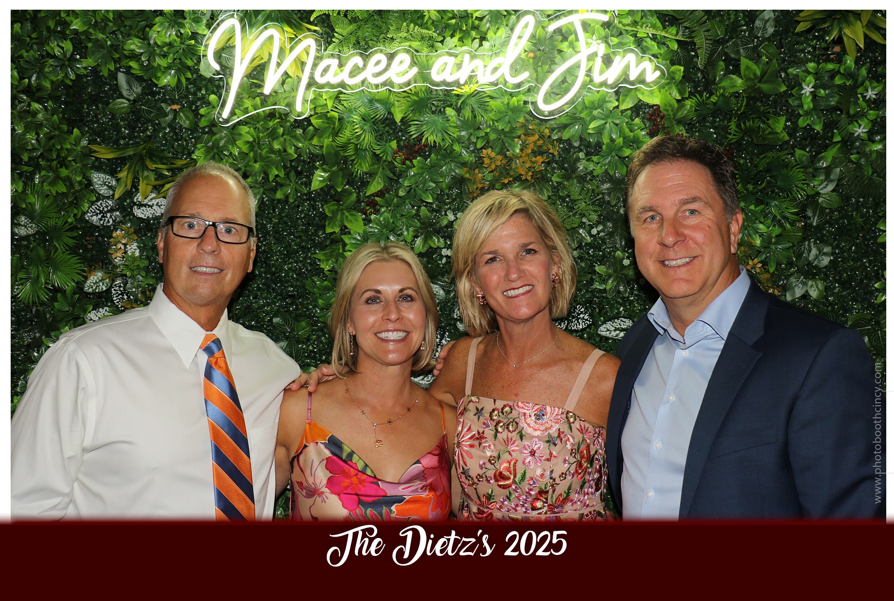 The Dietz Wedding  | View more photos from the event at gallery.photoboothcincy.com/u/PhotoBoothCincy/The-Dietz-Wedding
