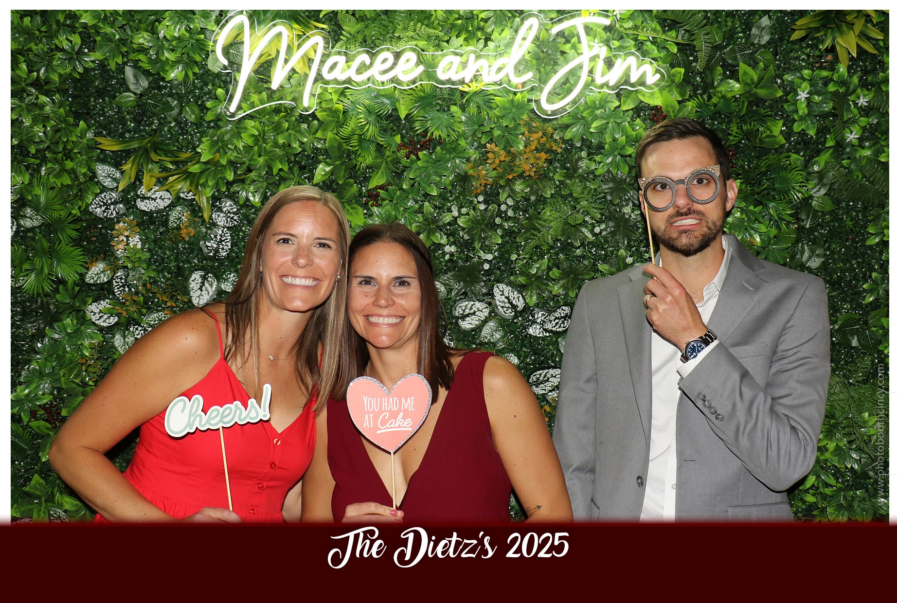 The Dietz Wedding  | View more photos from the event at gallery.photoboothcincy.com/u/PhotoBoothCincy/The-Dietz-Wedding