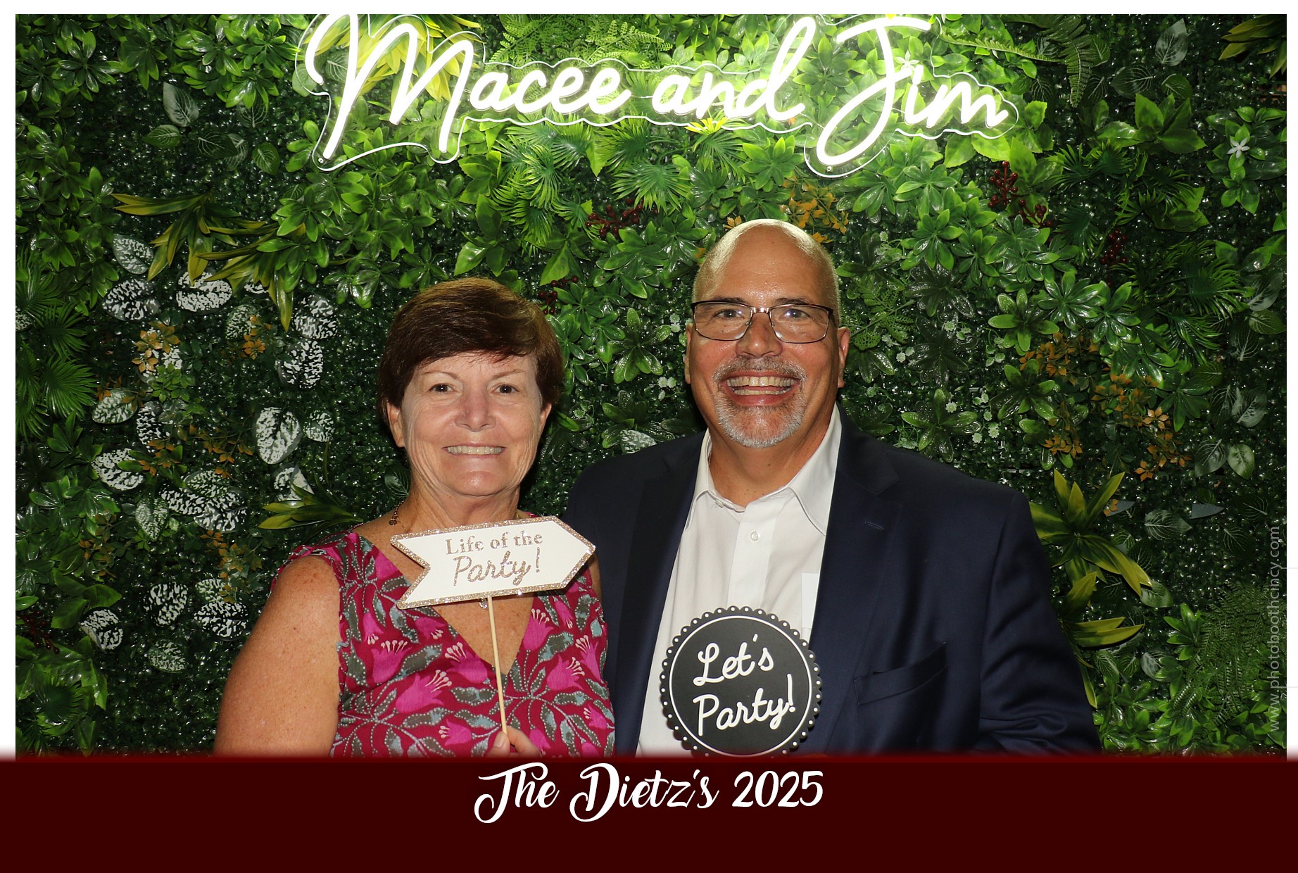 The Dietz Wedding  | View more photos from the event at gallery.photoboothcincy.com/u/PhotoBoothCincy/The-Dietz-Wedding