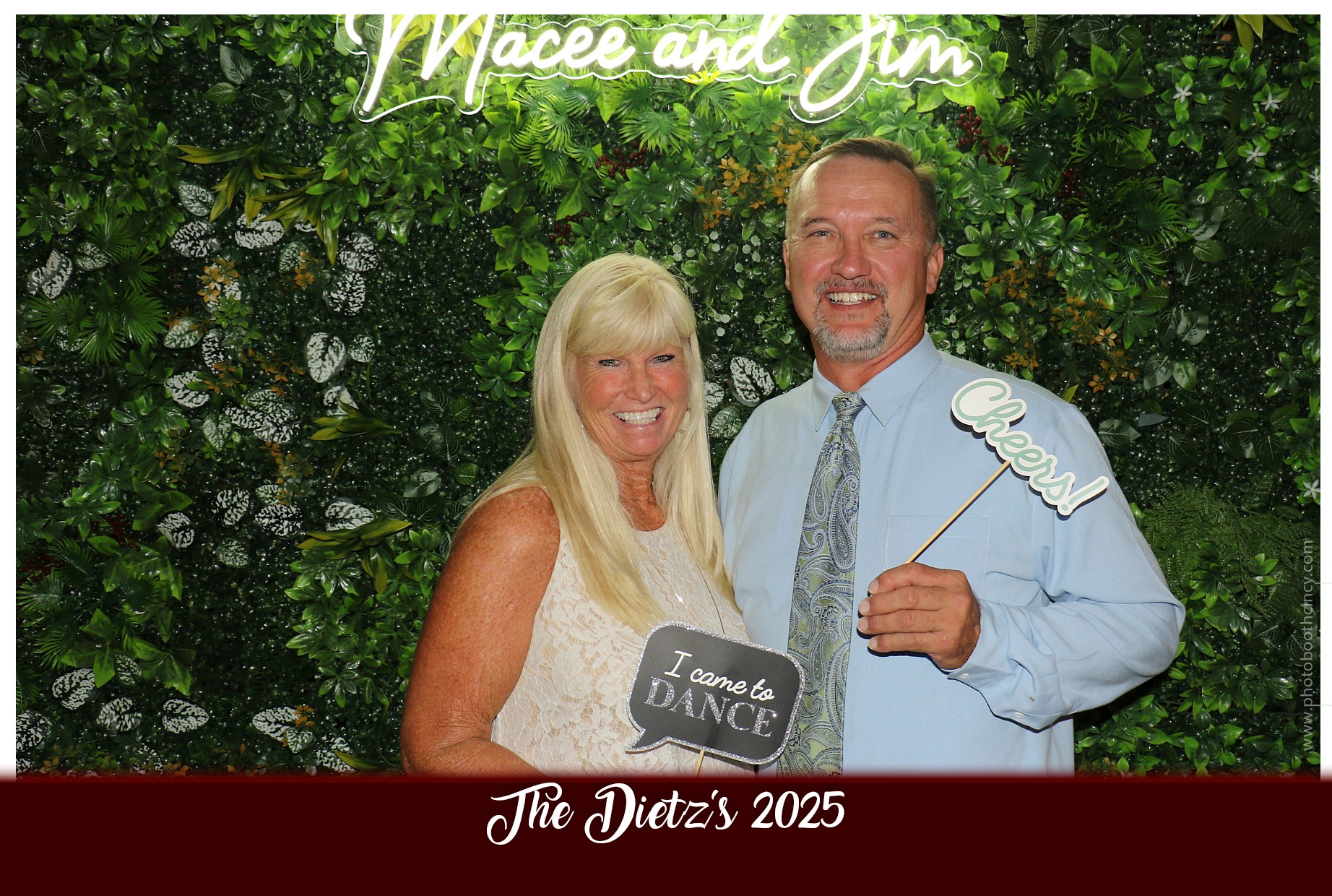 The Dietz Wedding  | View more photos from the event at gallery.photoboothcincy.com/u/PhotoBoothCincy/The-Dietz-Wedding