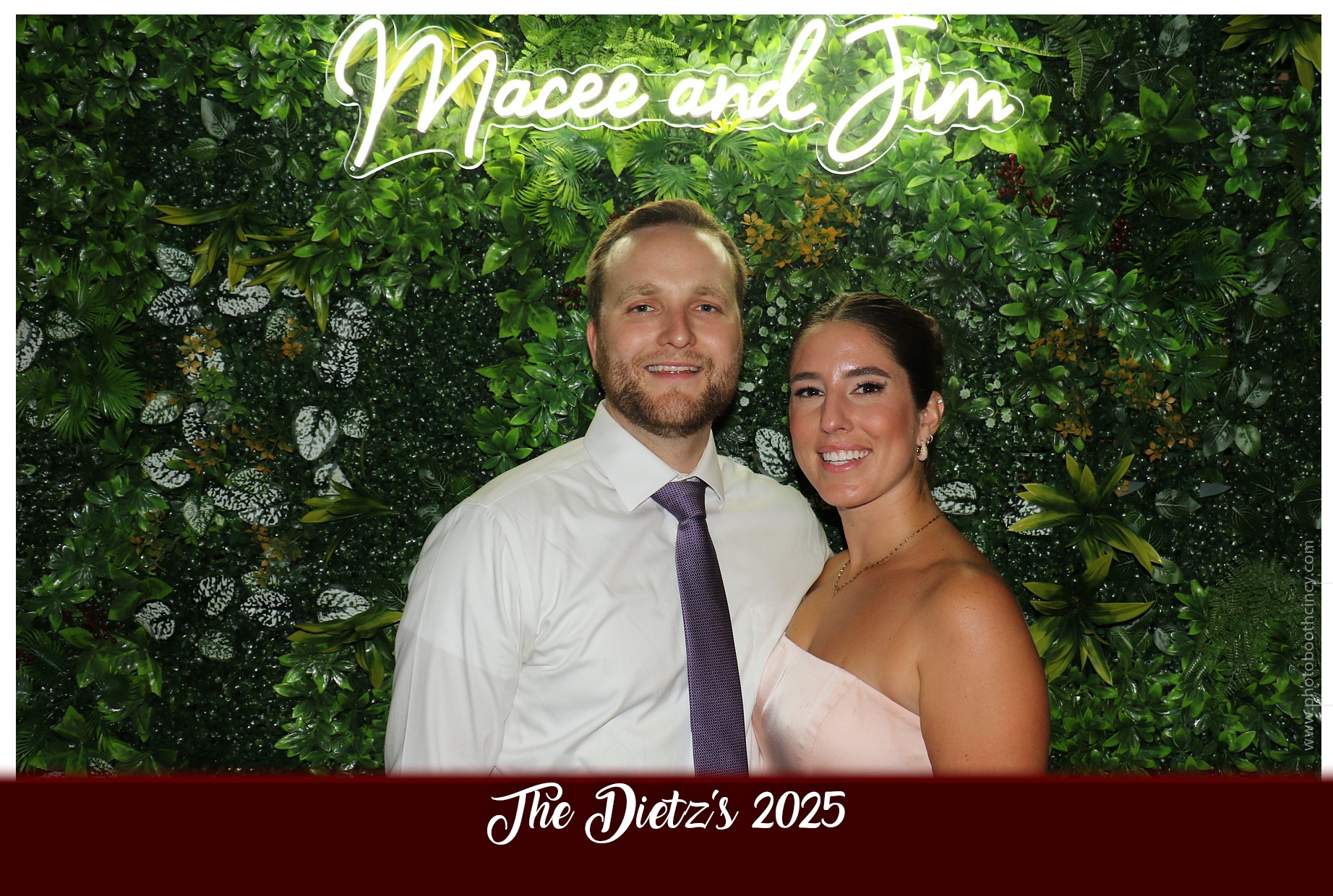The Dietz Wedding  | View more photos from the event at gallery.photoboothcincy.com/u/PhotoBoothCincy/The-Dietz-Wedding