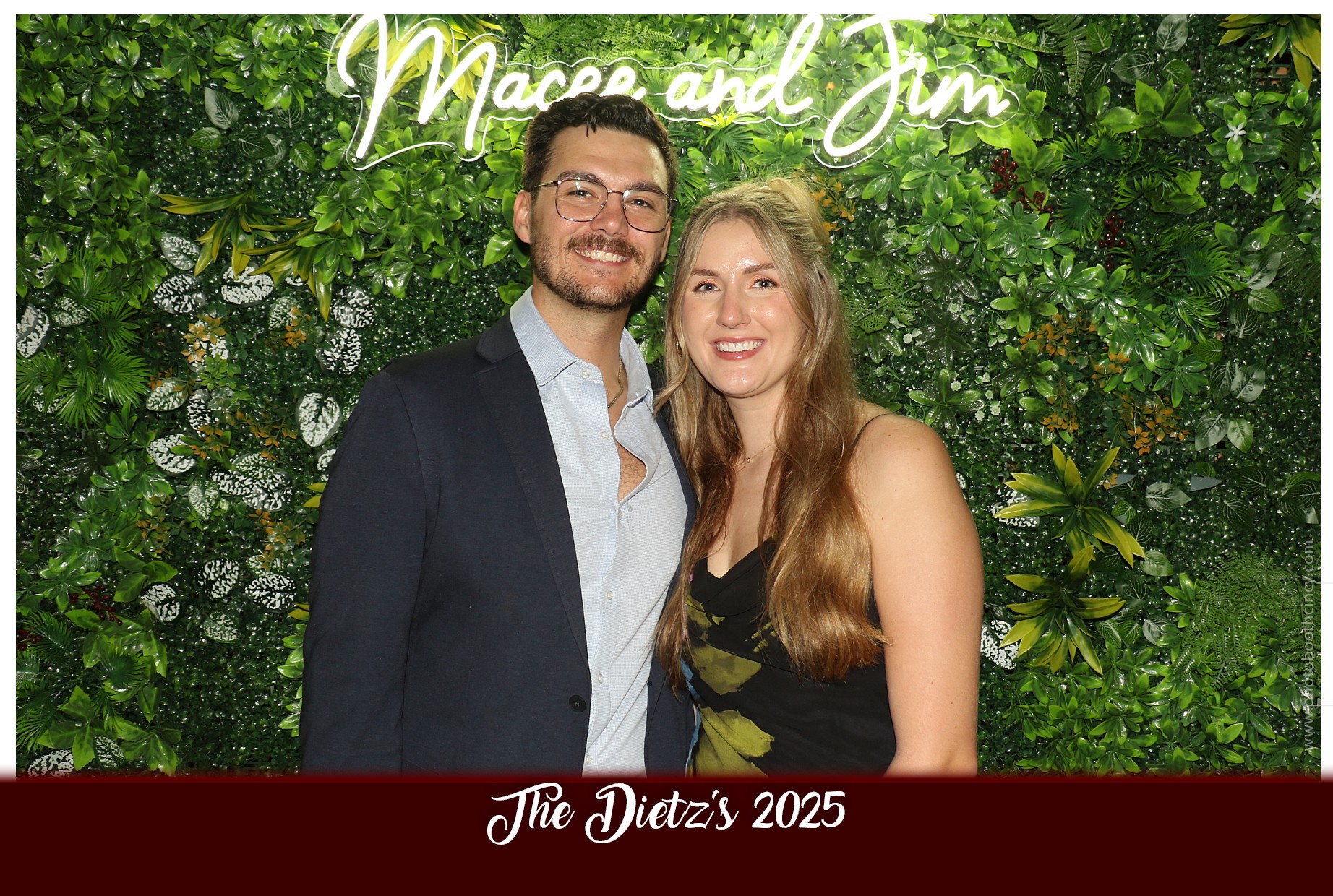 The Dietz Wedding  | View more photos from the event at gallery.photoboothcincy.com/u/PhotoBoothCincy/The-Dietz-Wedding