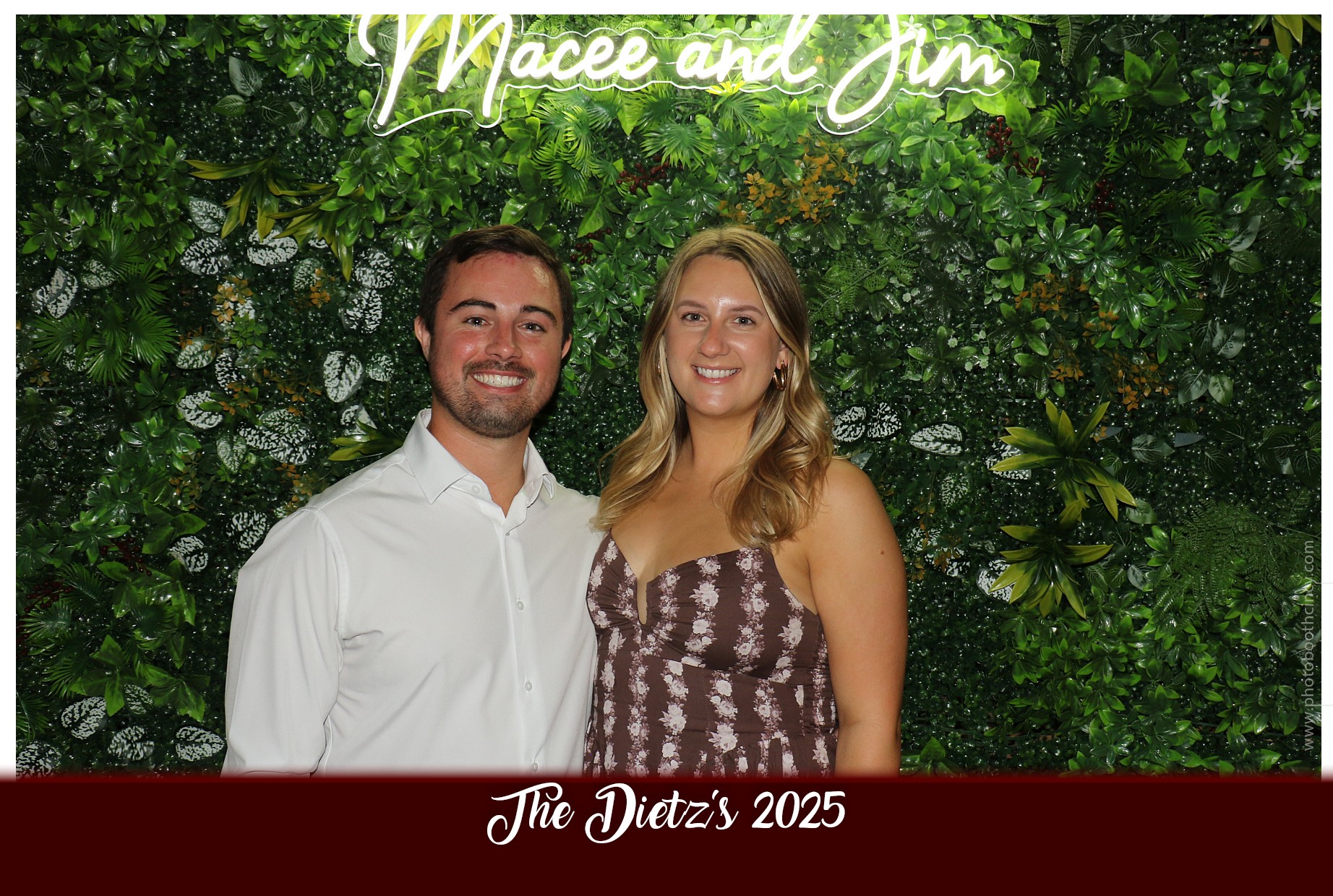 The Dietz Wedding  | View more photos from the event at gallery.photoboothcincy.com/u/PhotoBoothCincy/The-Dietz-Wedding