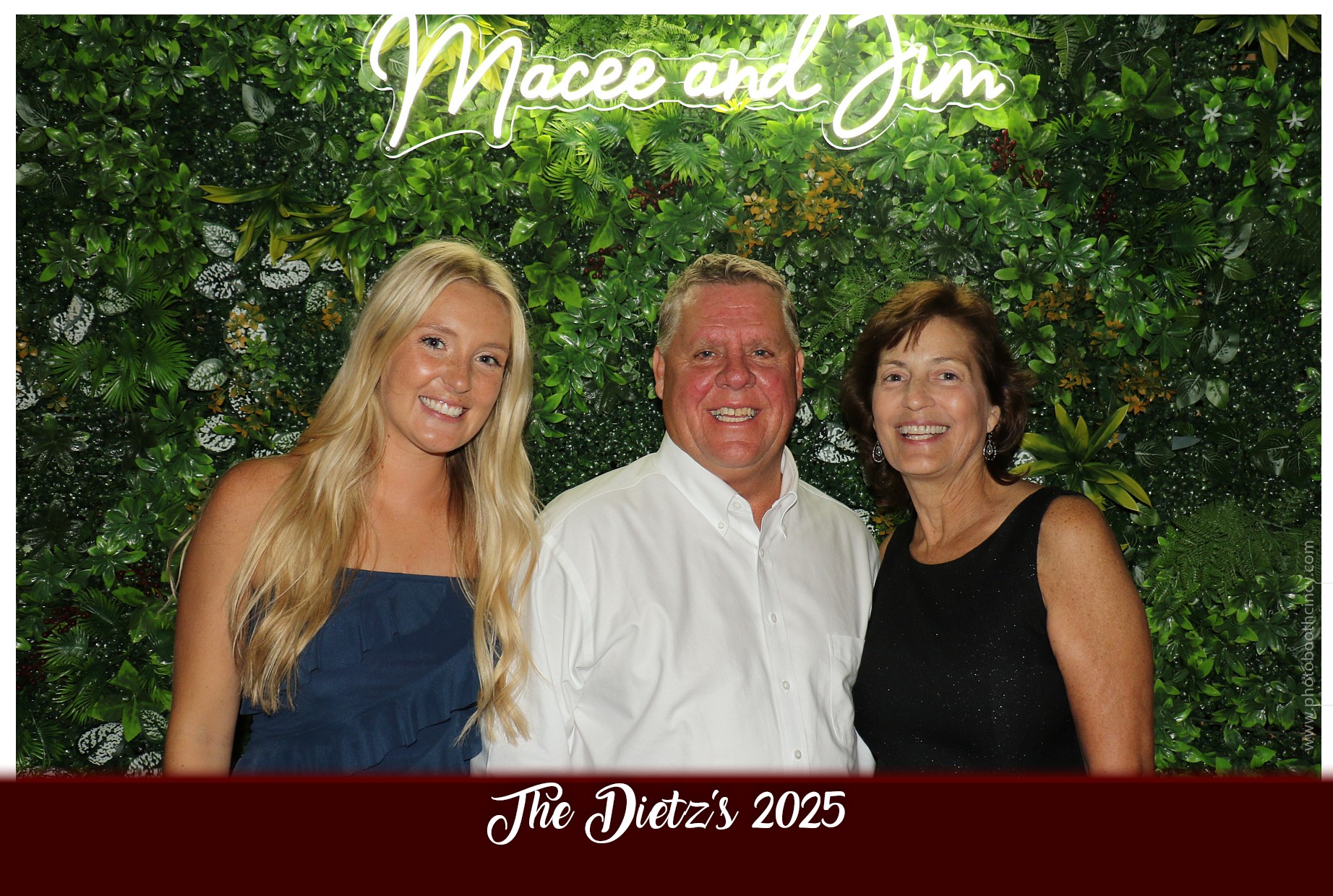 The Dietz Wedding  | View more photos from the event at gallery.photoboothcincy.com/u/PhotoBoothCincy/The-Dietz-Wedding