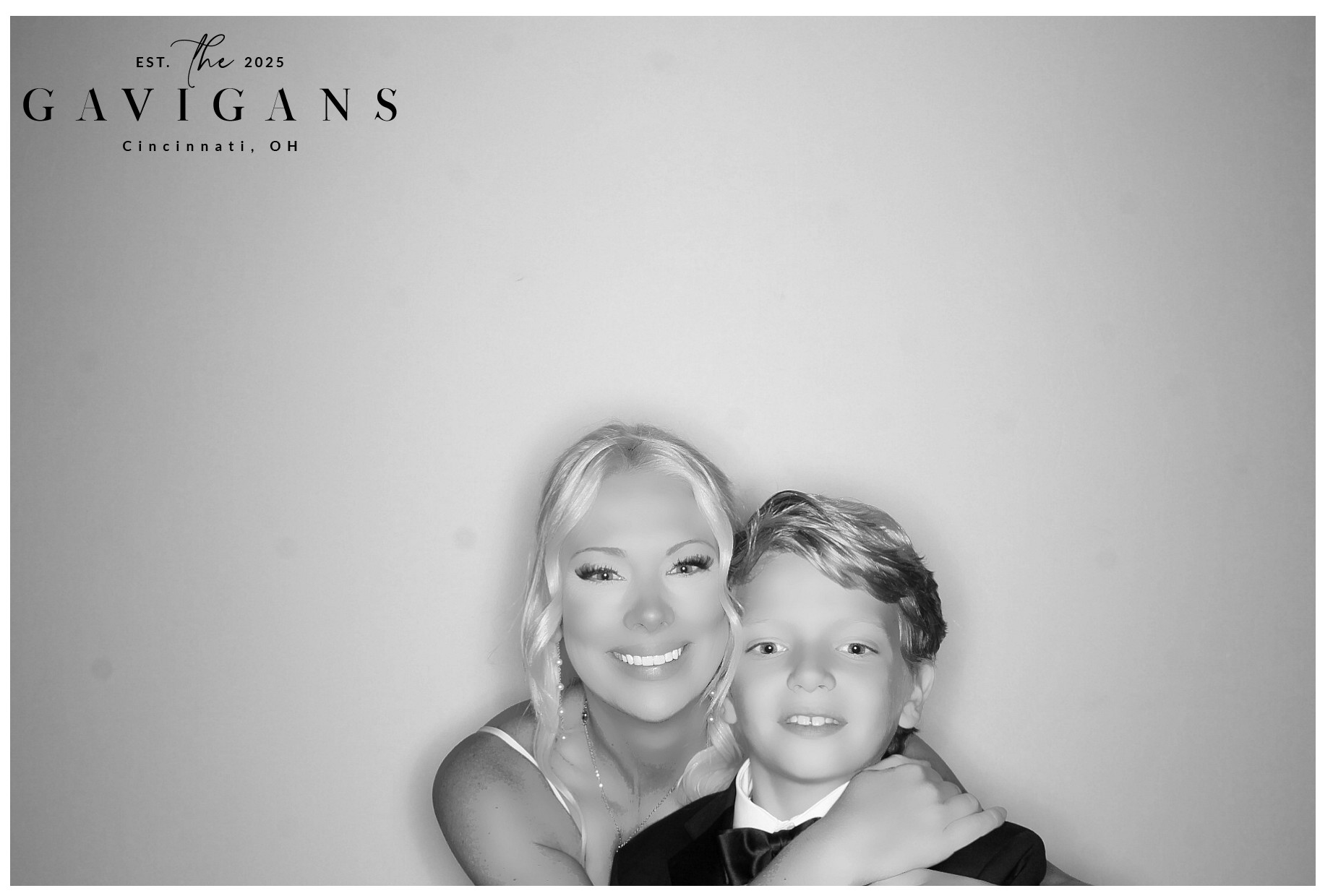 The Gavigan's | View more photos from the event at gallery.photoboothcincy.com/u/PhotoBoothCincy/The-Gavigans