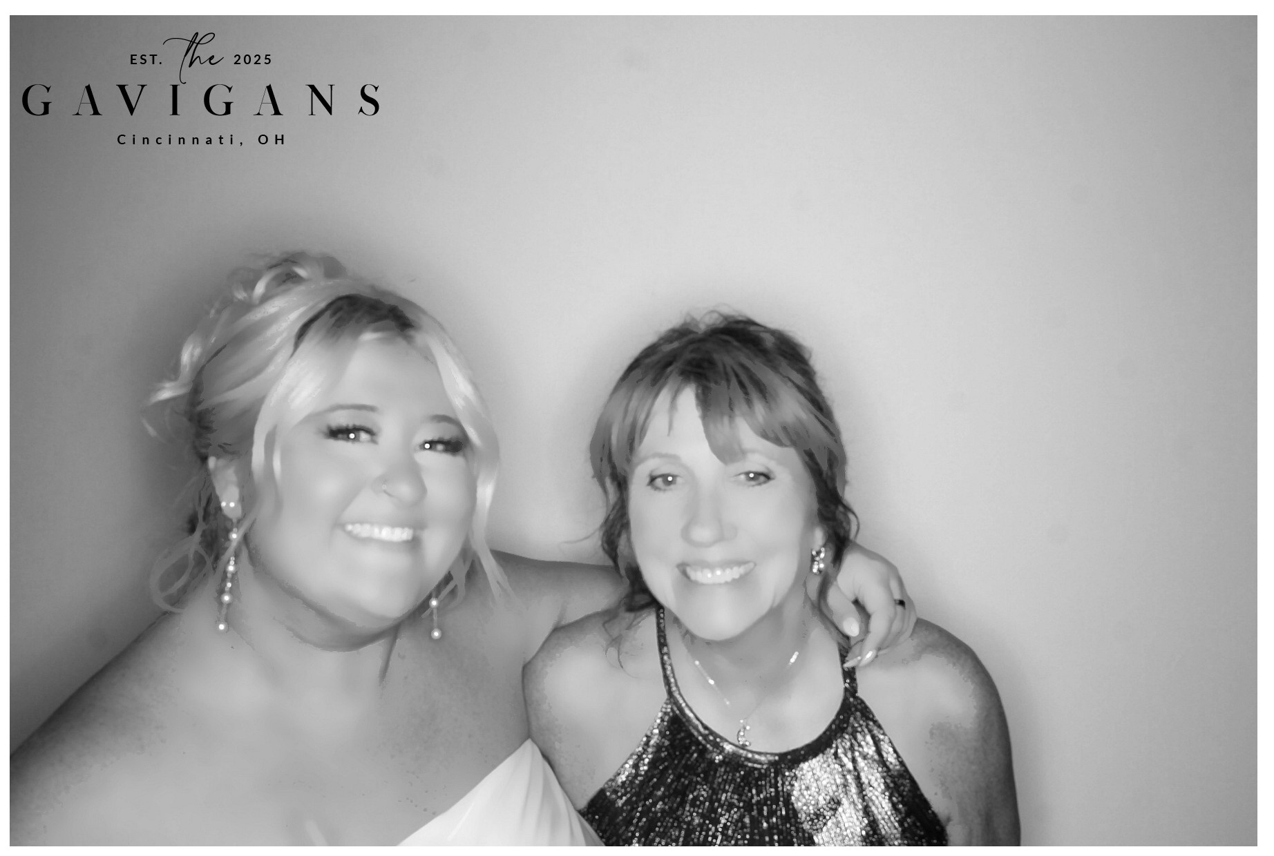 The Gavigan's | View more photos from the event at gallery.photoboothcincy.com/u/PhotoBoothCincy/The-Gavigans