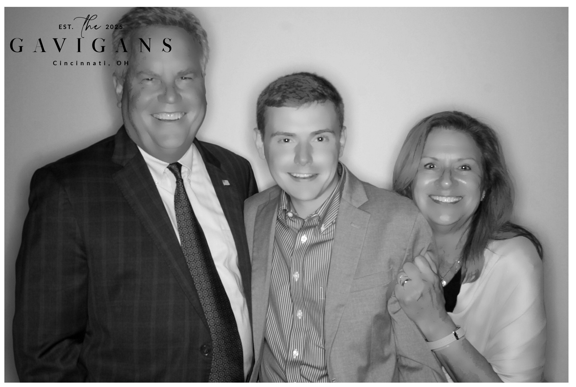 The Gavigan's | View more photos from the event at gallery.photoboothcincy.com/u/PhotoBoothCincy/The-Gavigans