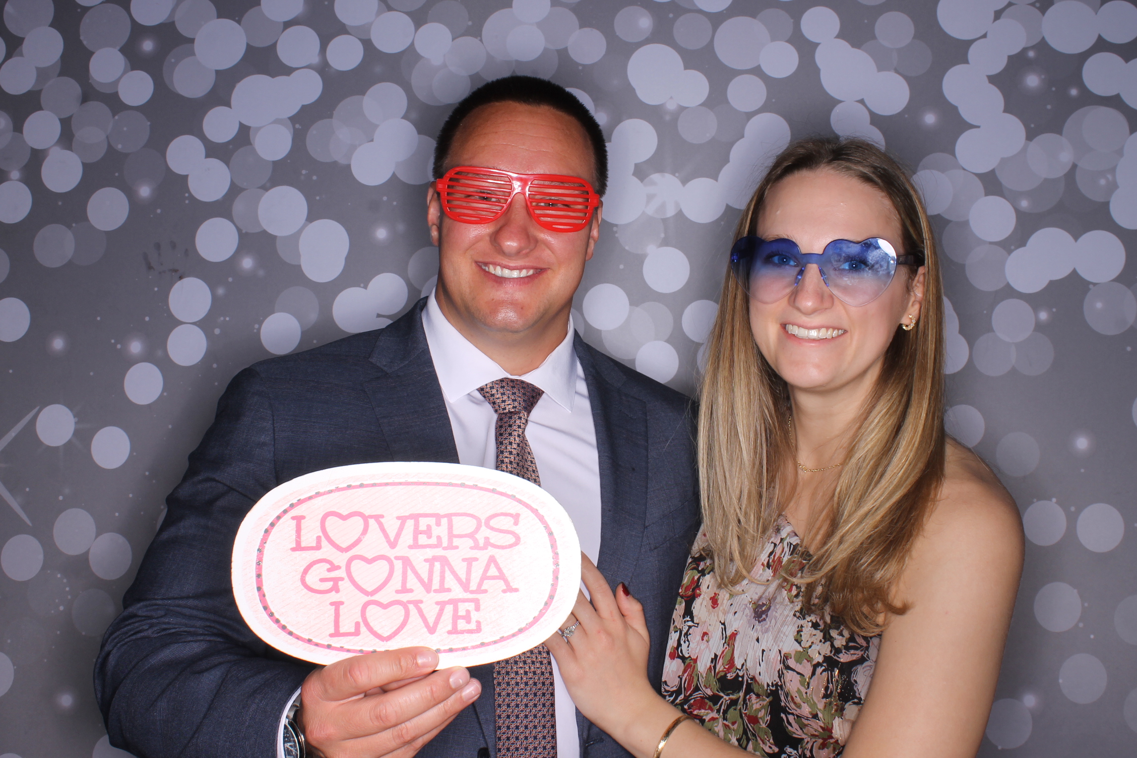 The Guth's | View more photos from the event at gallery.photoboothcincy.com/u/PhotoBoothCincy/The-Guths